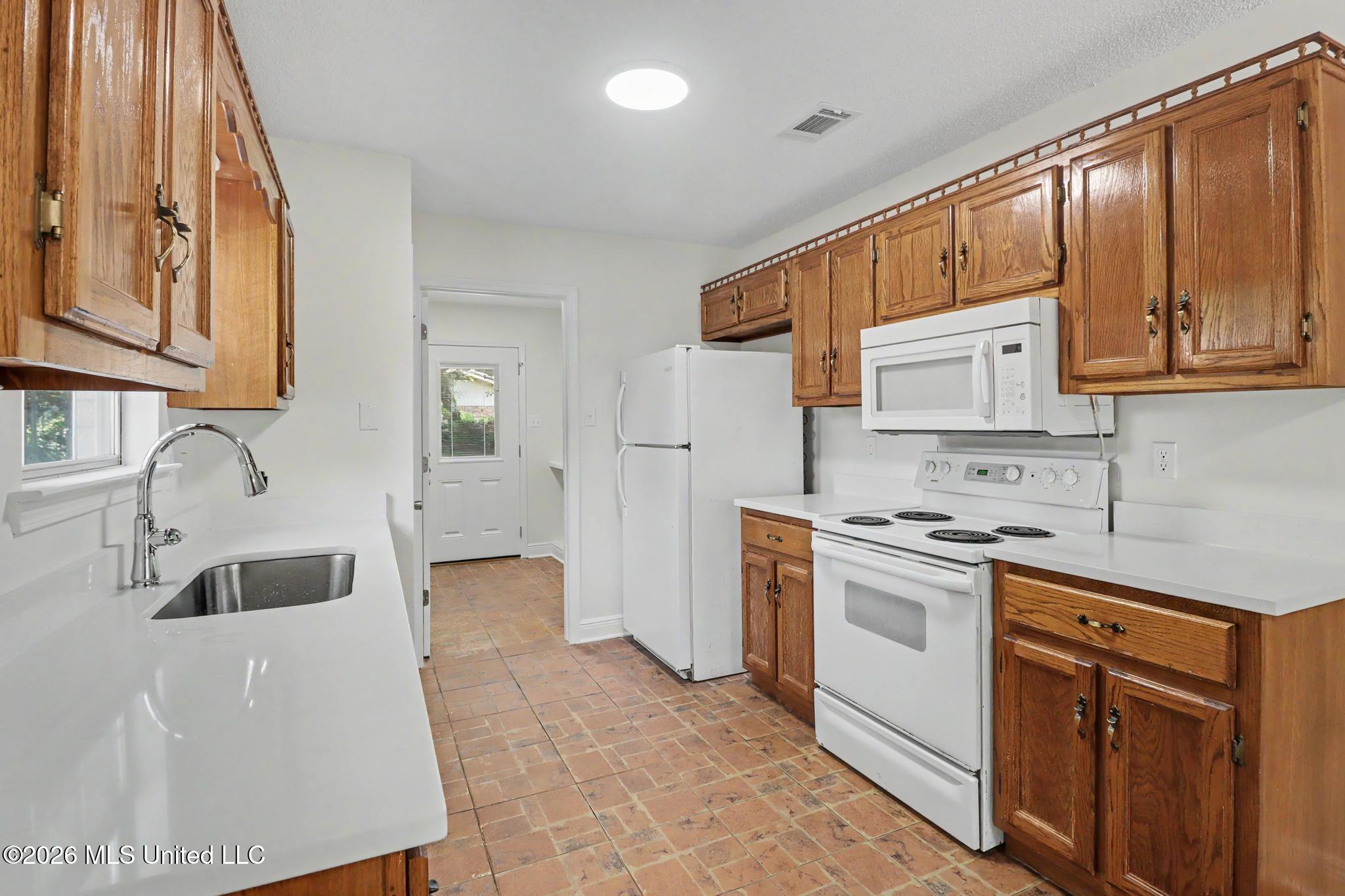 1520 S 10th Street Property Photo 5