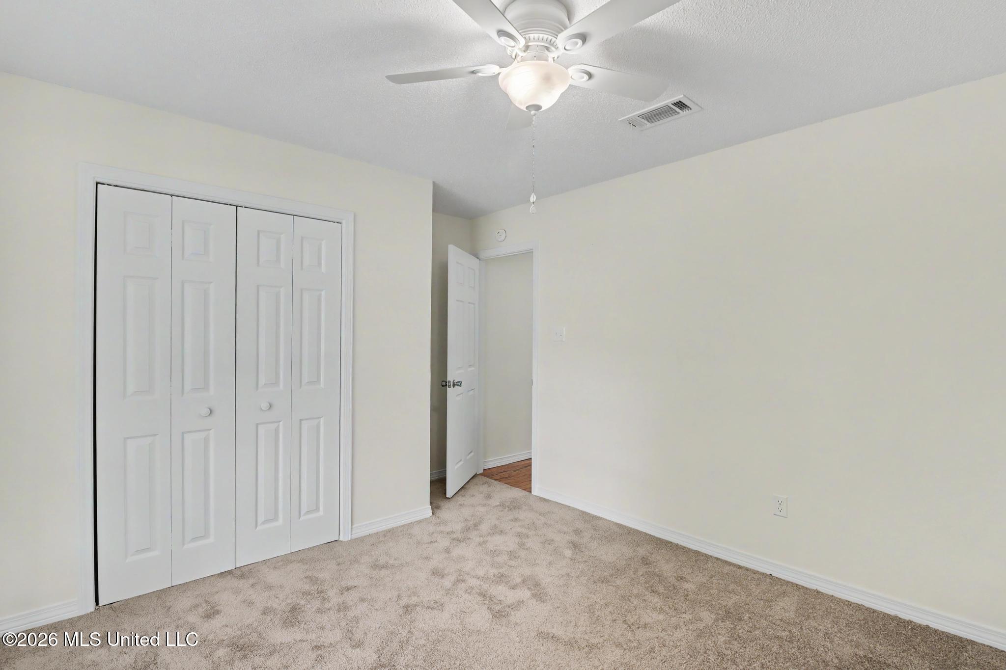 1520 S 10th Street Property Photo 10