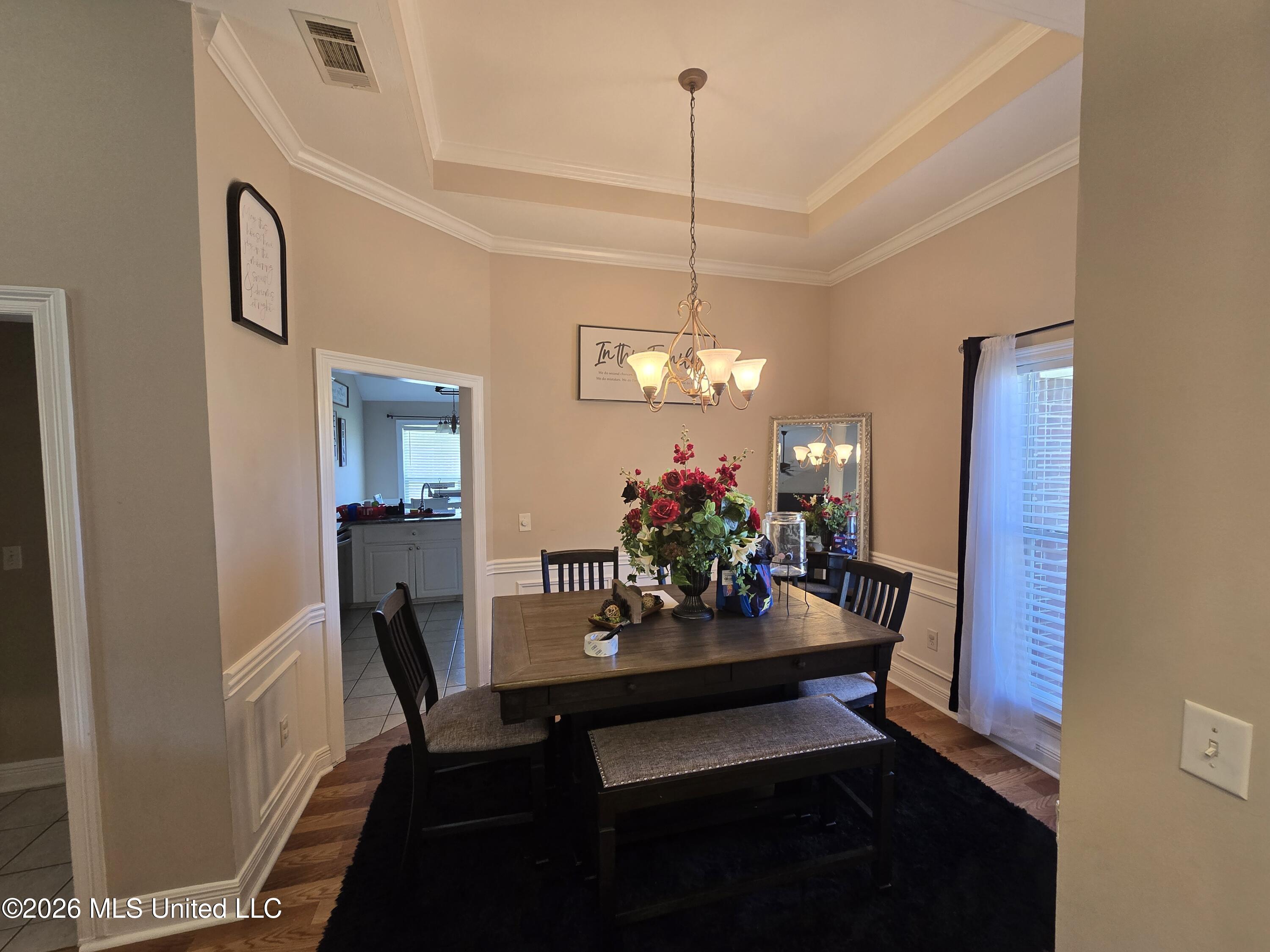 606 Summer Place Property Photo 4