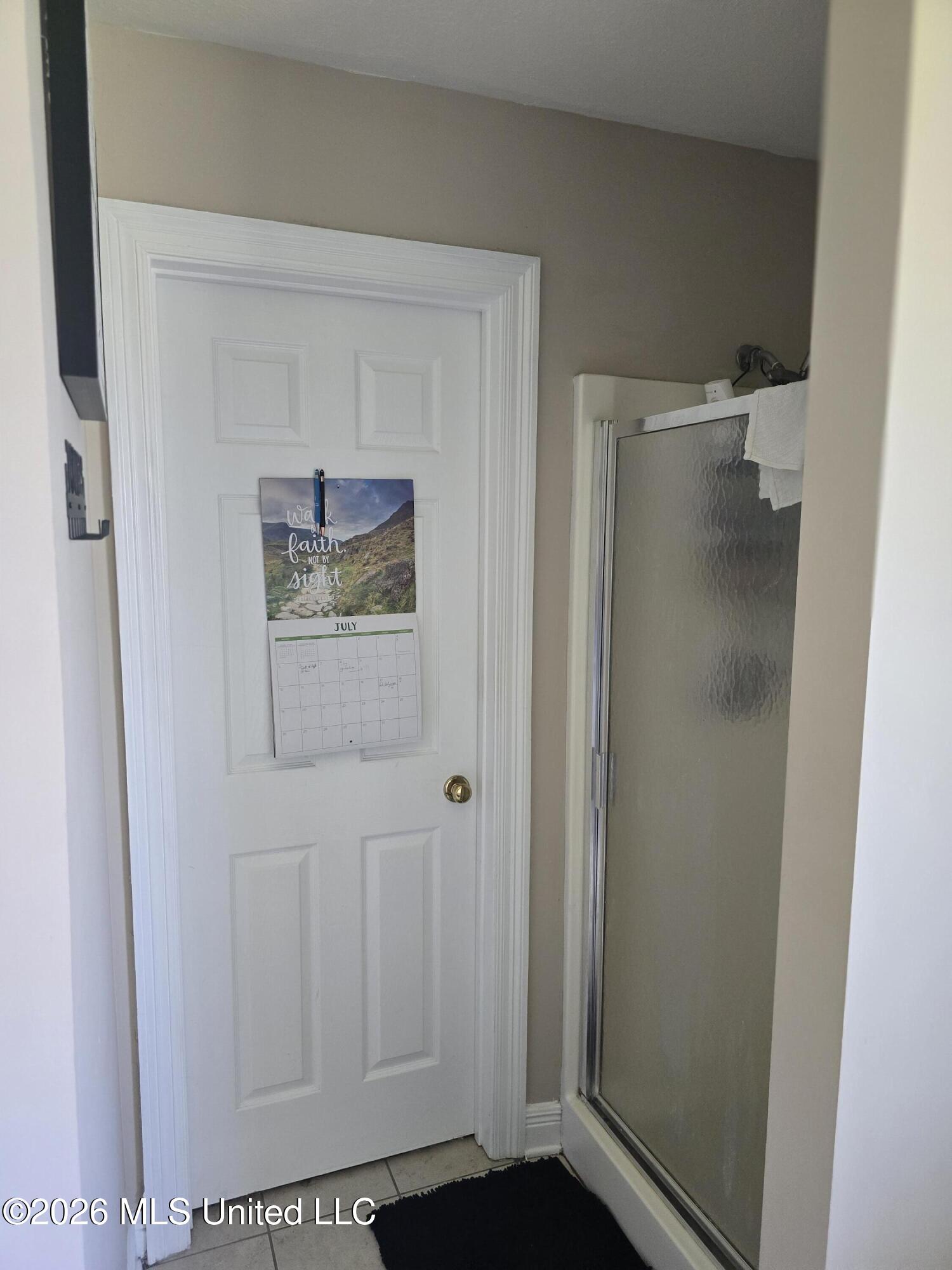 606 Summer Place Property Photo 12