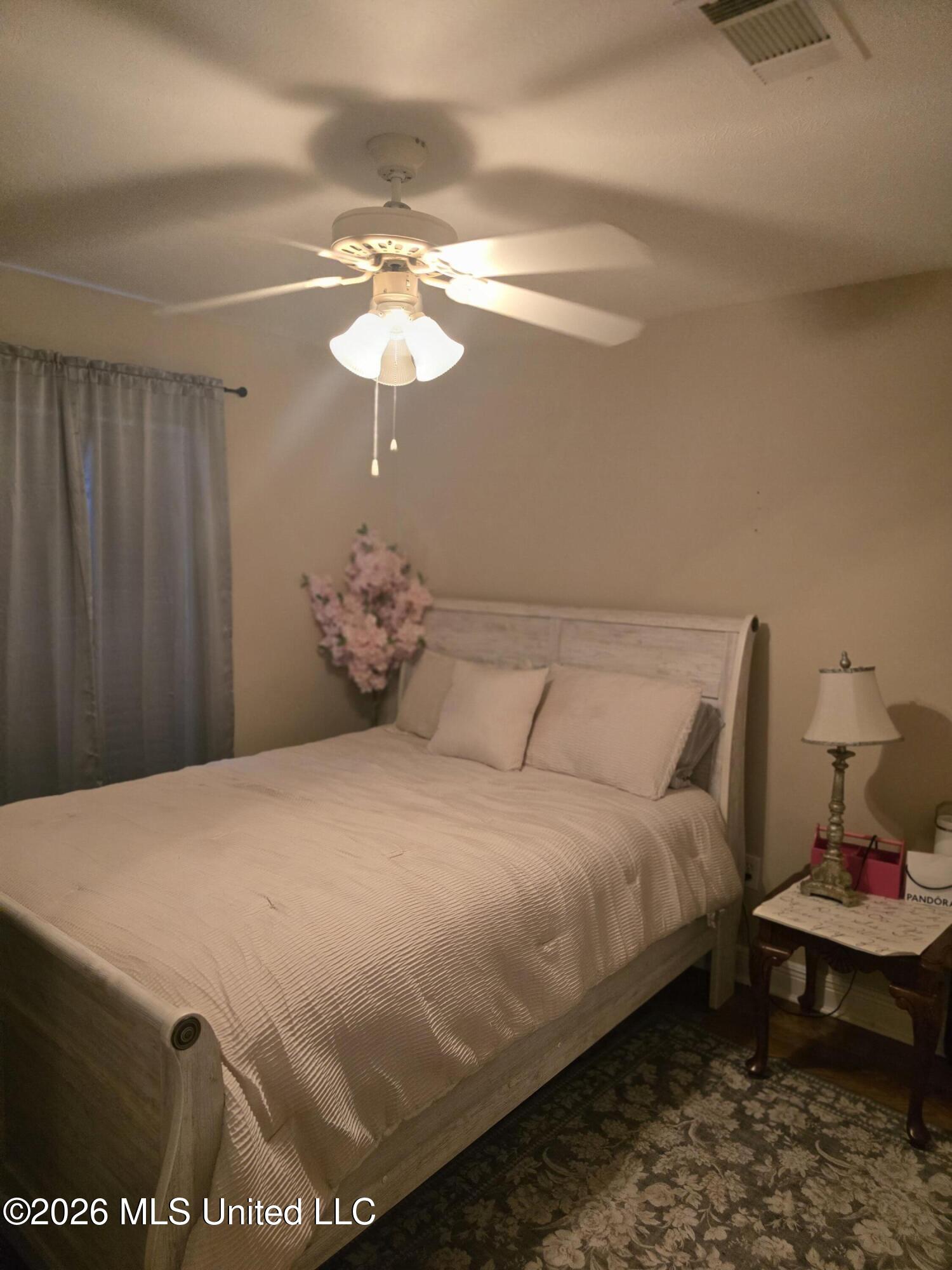 606 Summer Place Property Photo 16