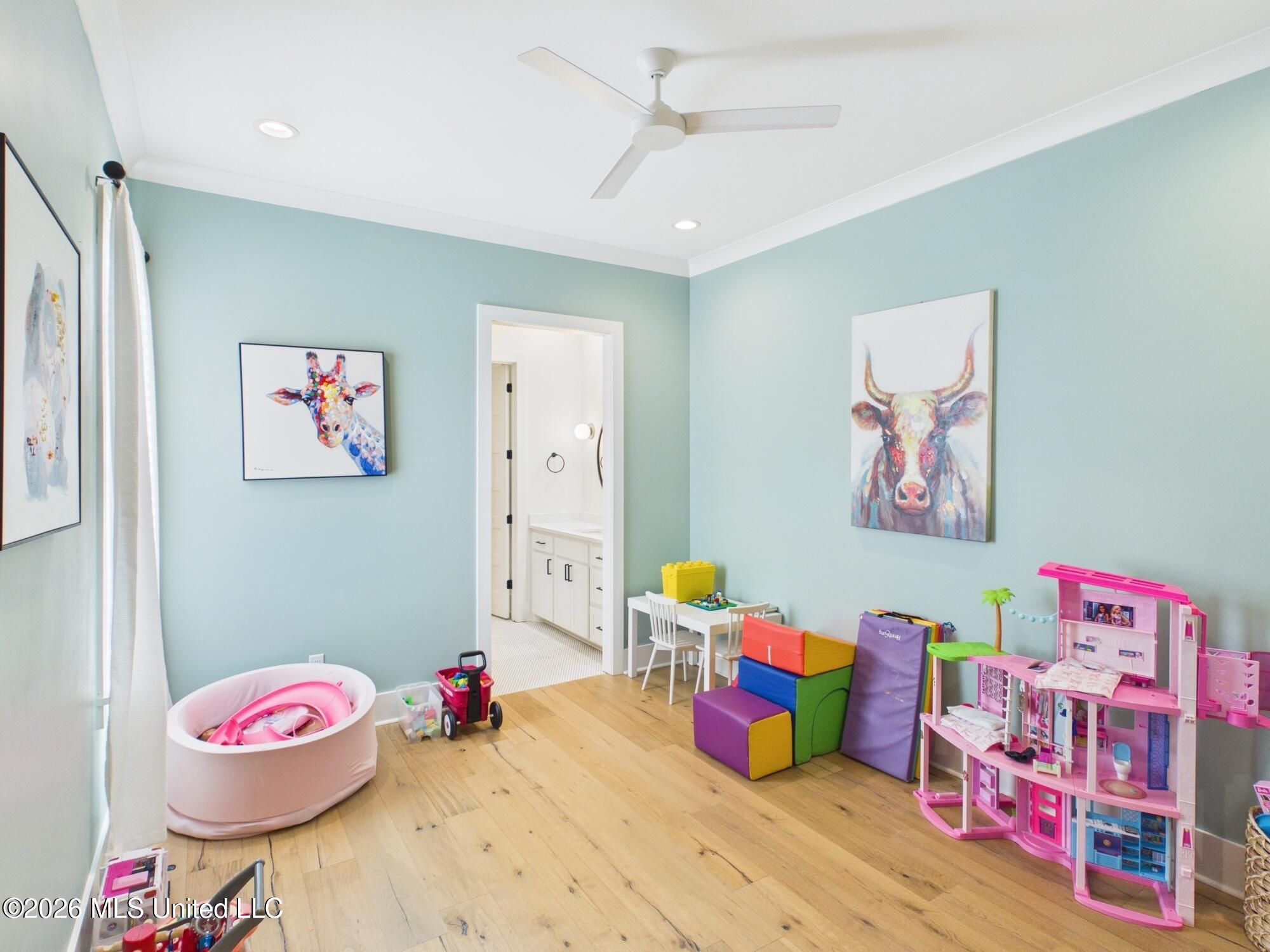 122 Churchill Place Property Photo 19