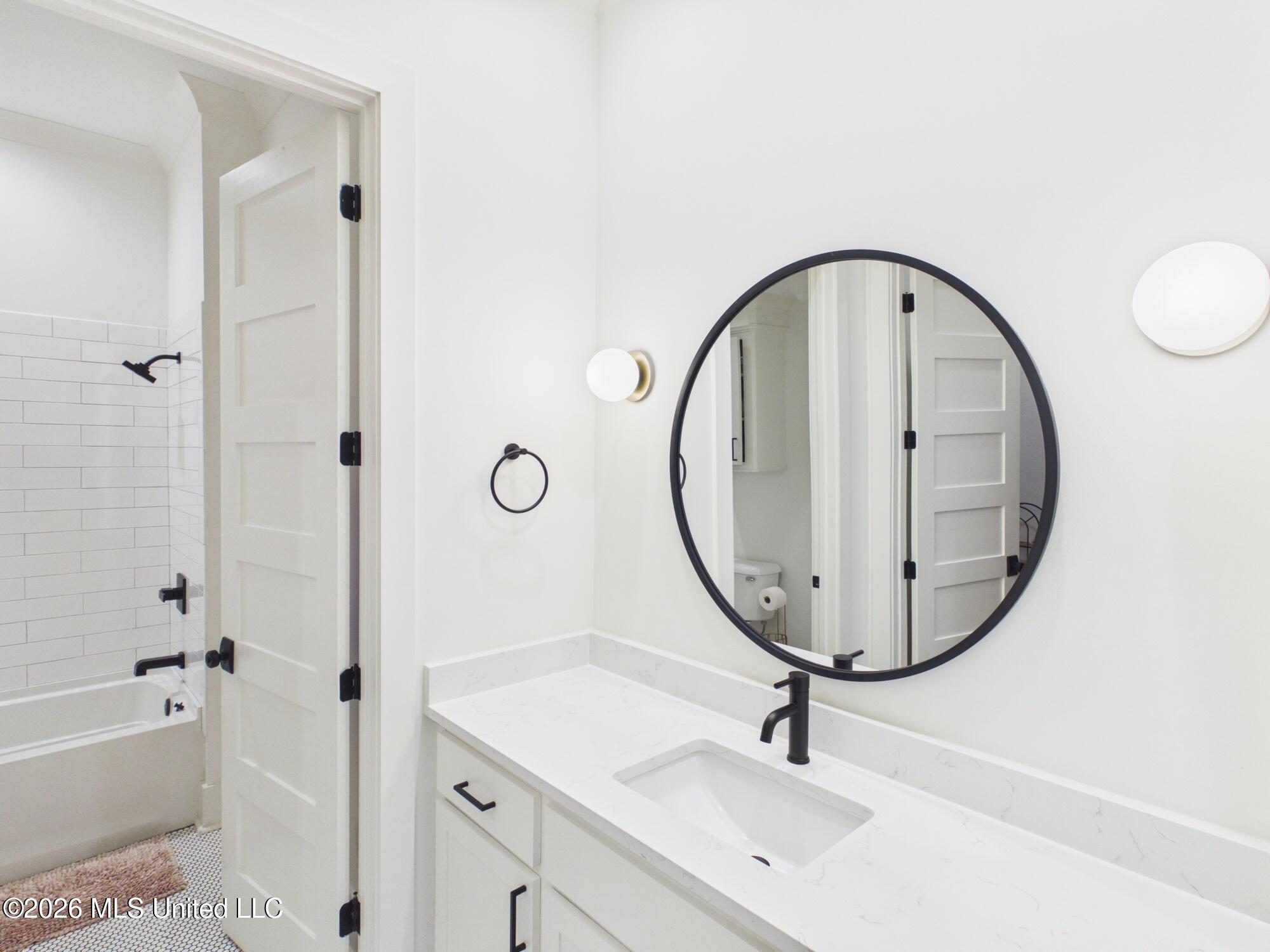 122 Churchill Place Property Photo 20