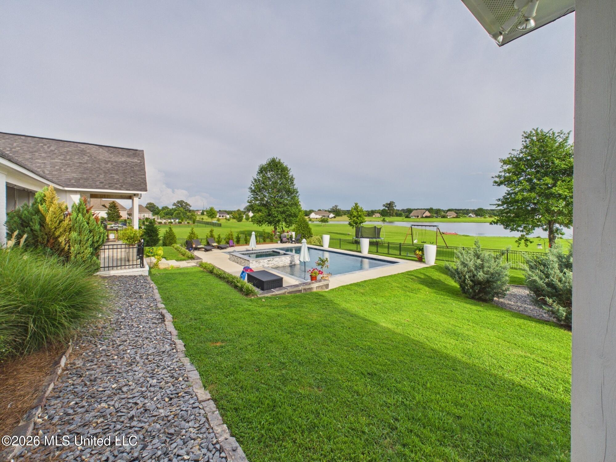 122 Churchill Place Property Photo 47