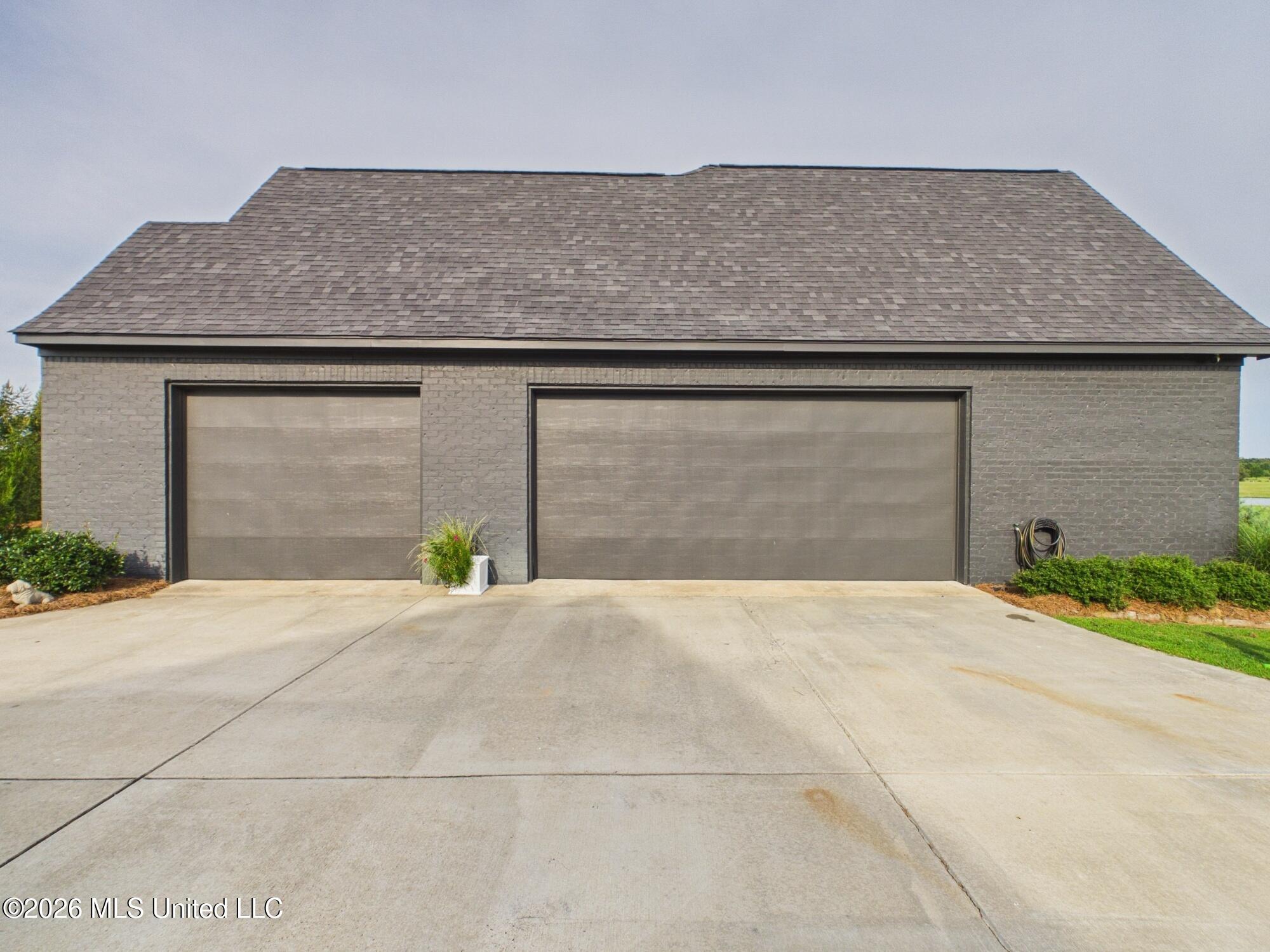 122 Churchill Place Property Photo 52