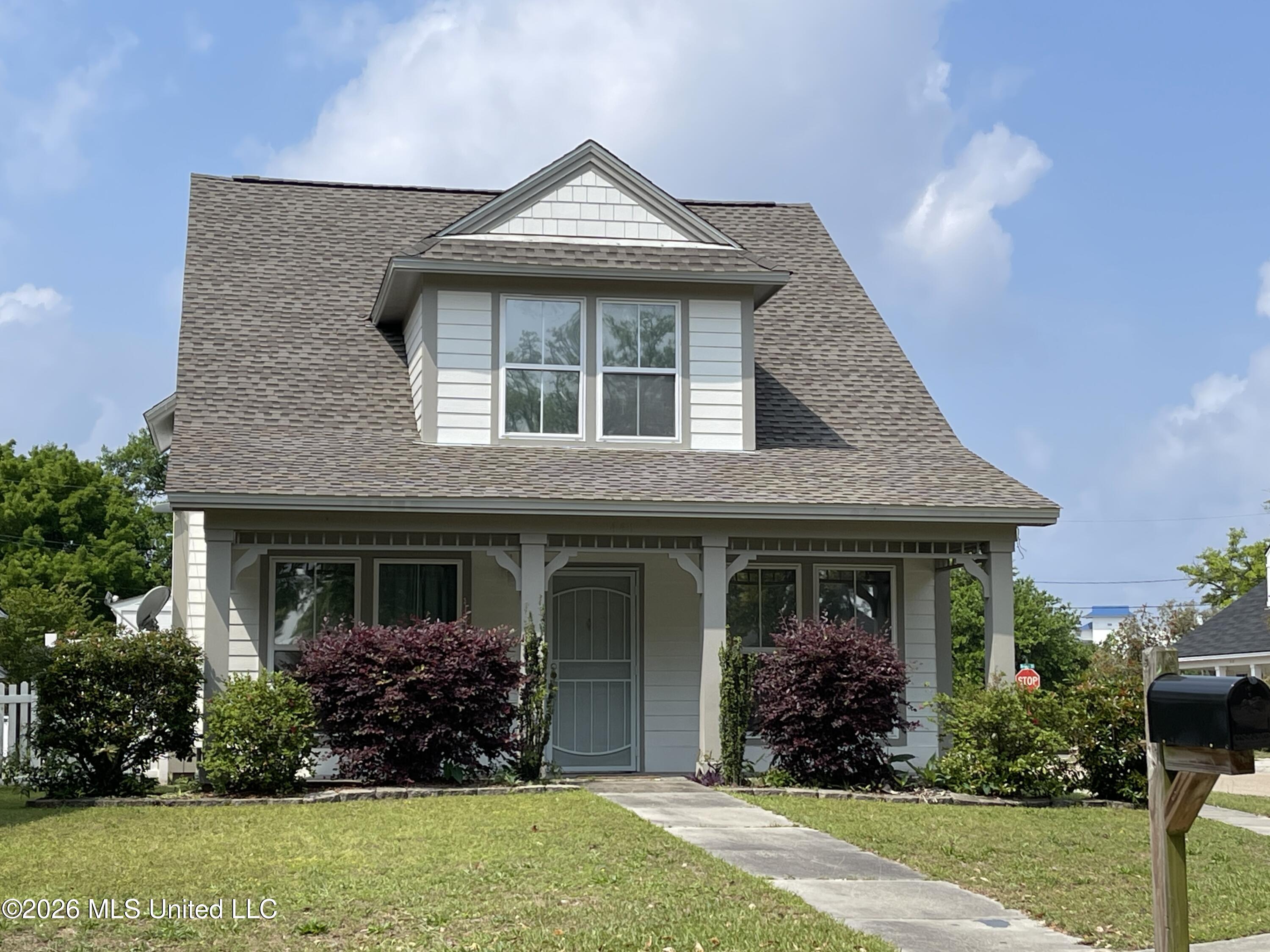 441 Hope Street Property Photo 1