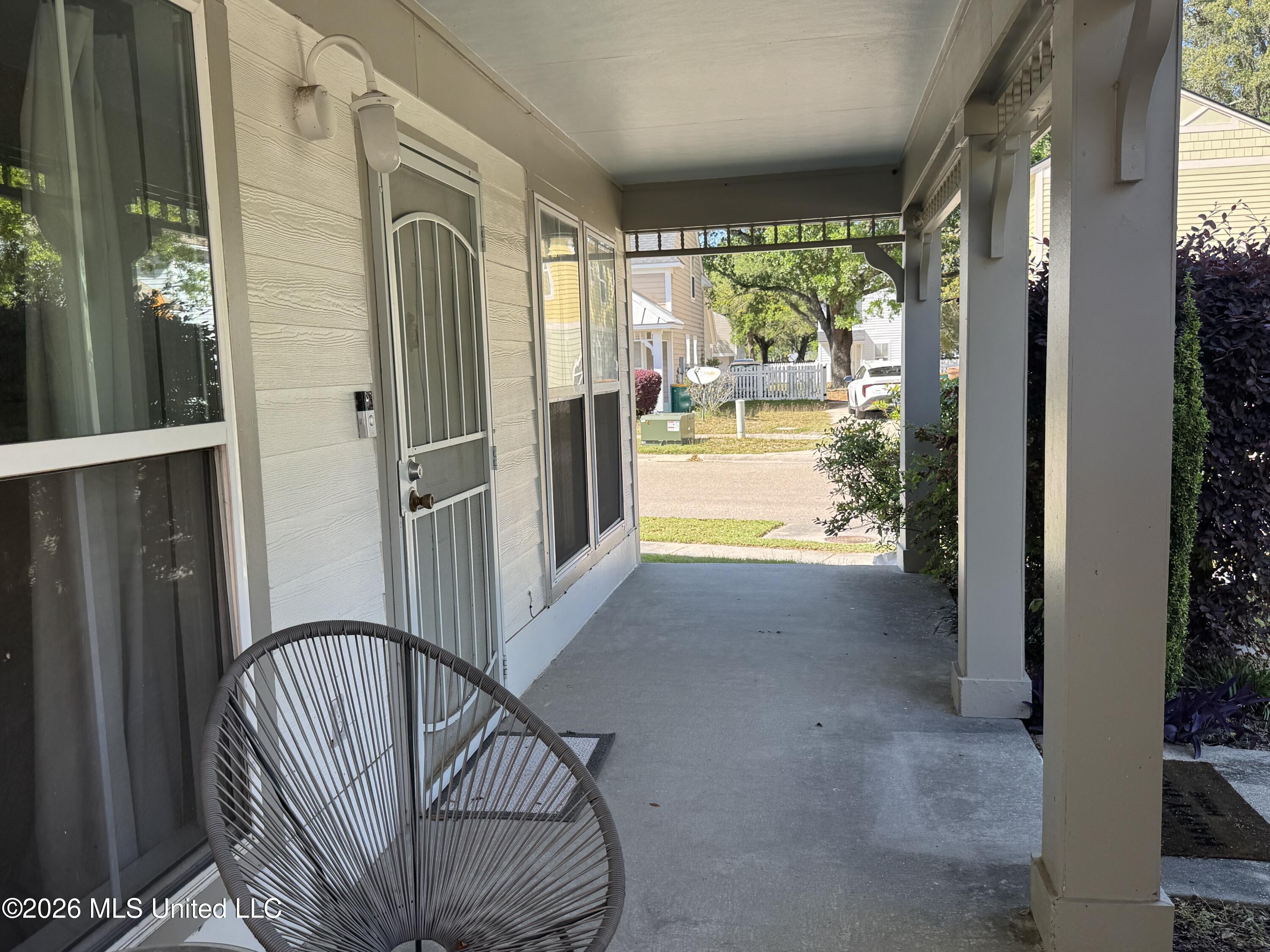 441 Hope Street Property Photo 6