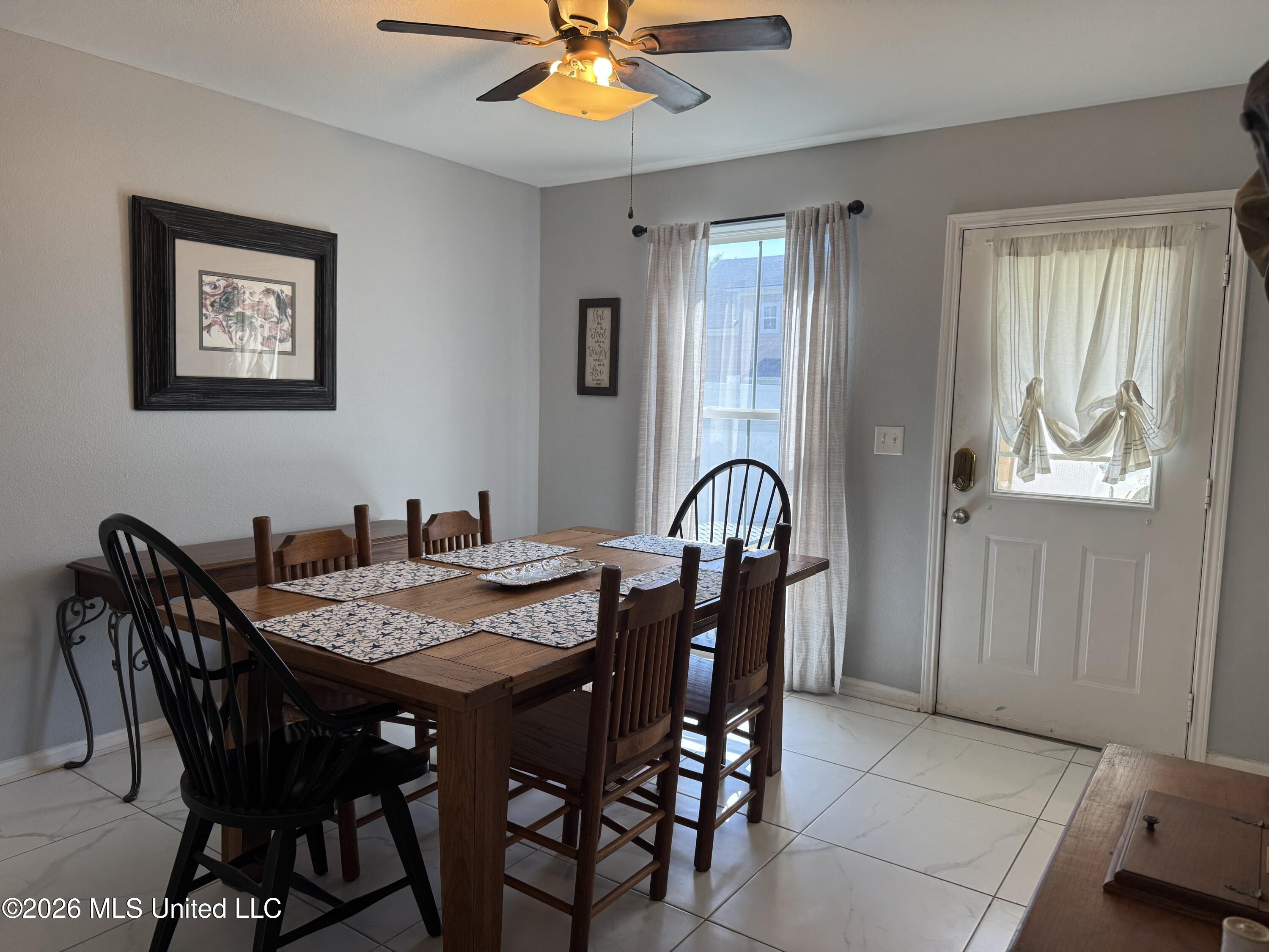 441 Hope Street Property Photo 13