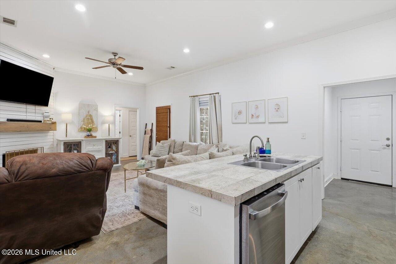903 Filmore Drive Property Photo 10