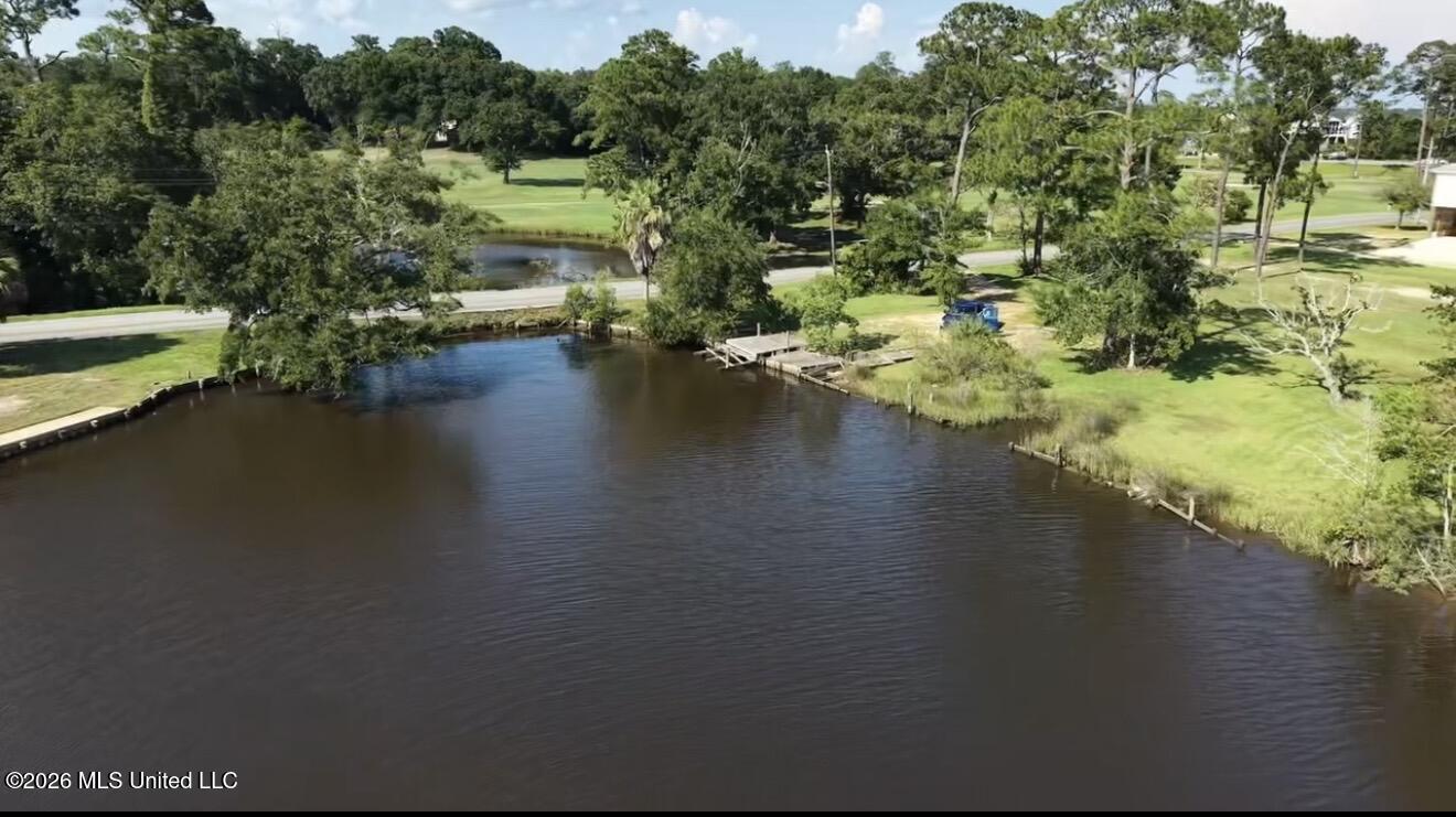 5629 Shore Drive Property Photo 6