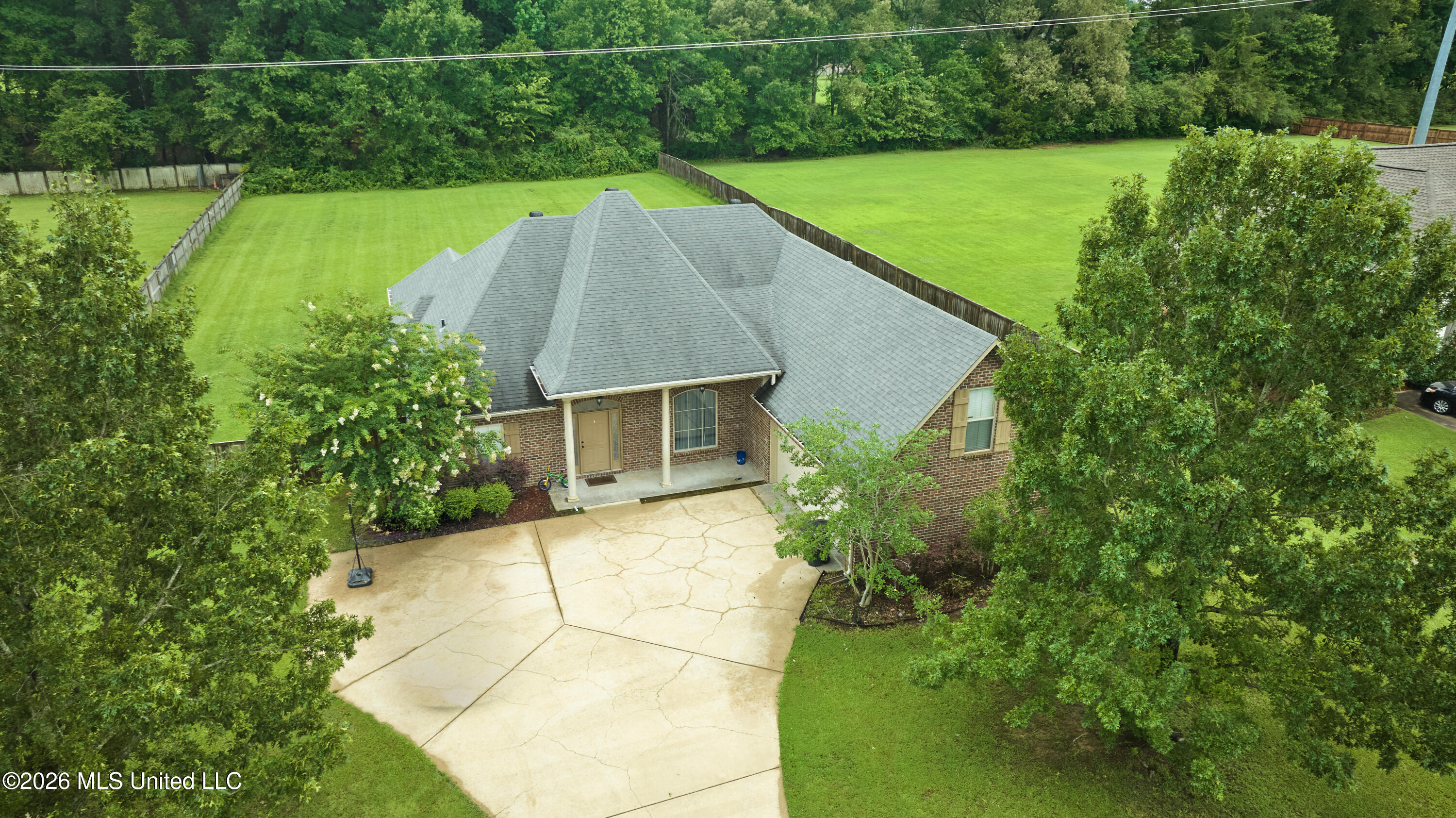 131 Bradshaw Crossing Property Photo 2