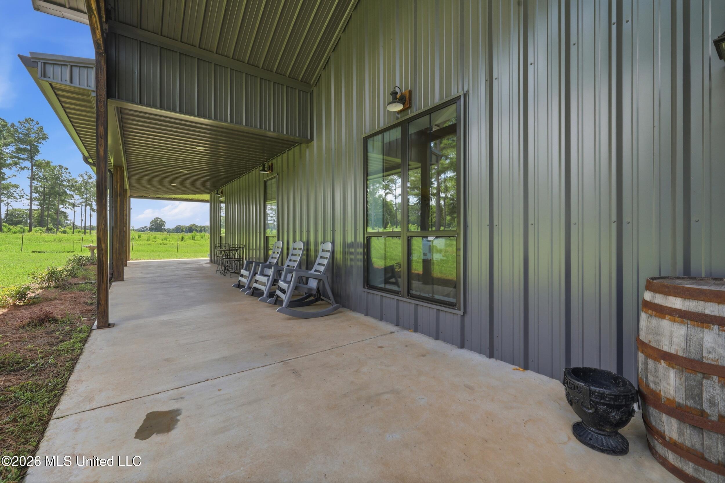 646 Myrick Strengthford Road Property Photo 11
