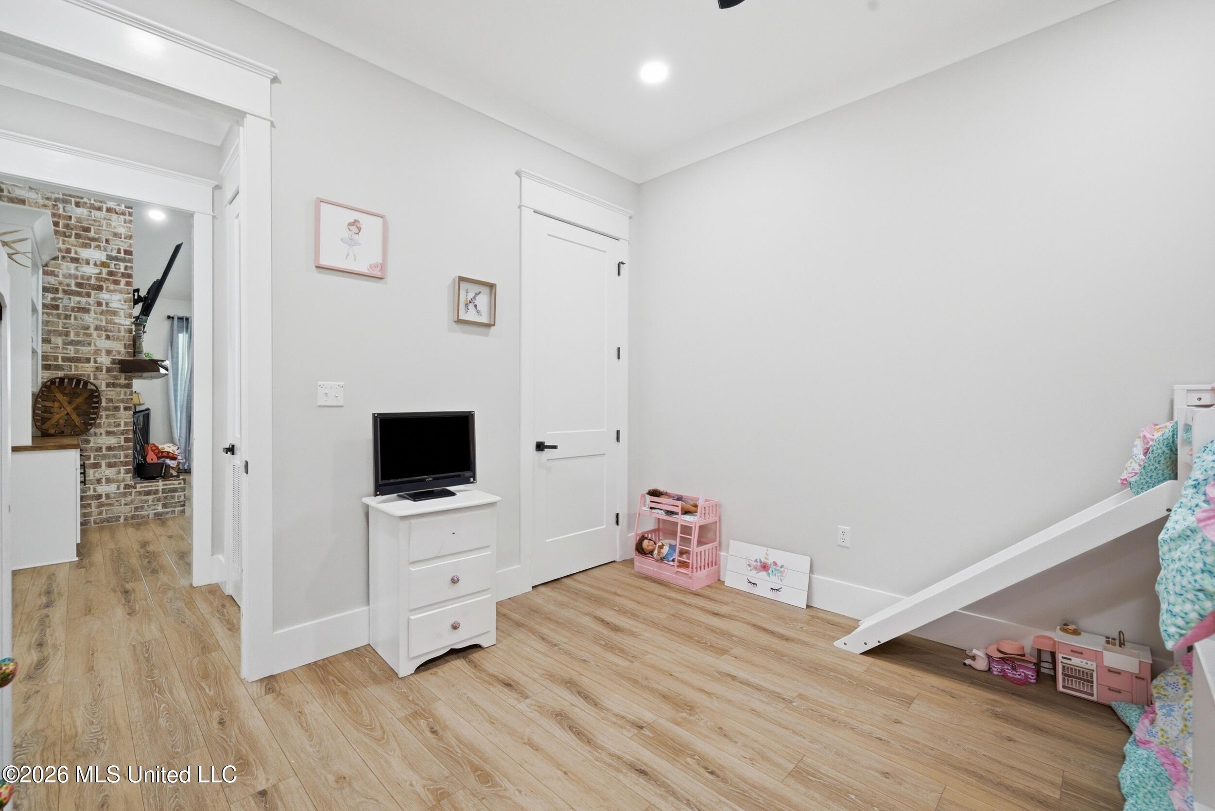646 Myrick Strengthford Road Property Photo 54