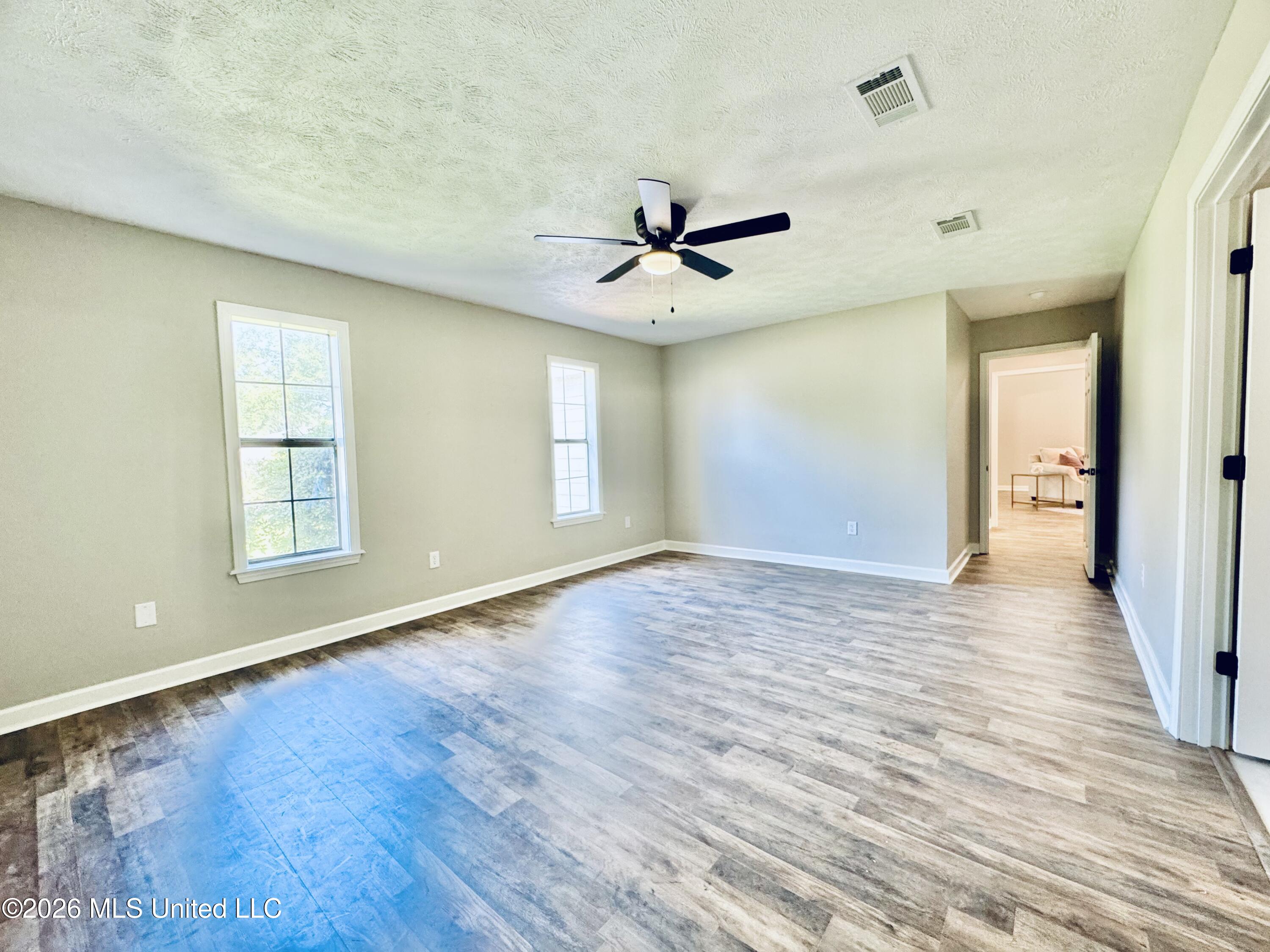 124 Westlake Drive Property Photo 38