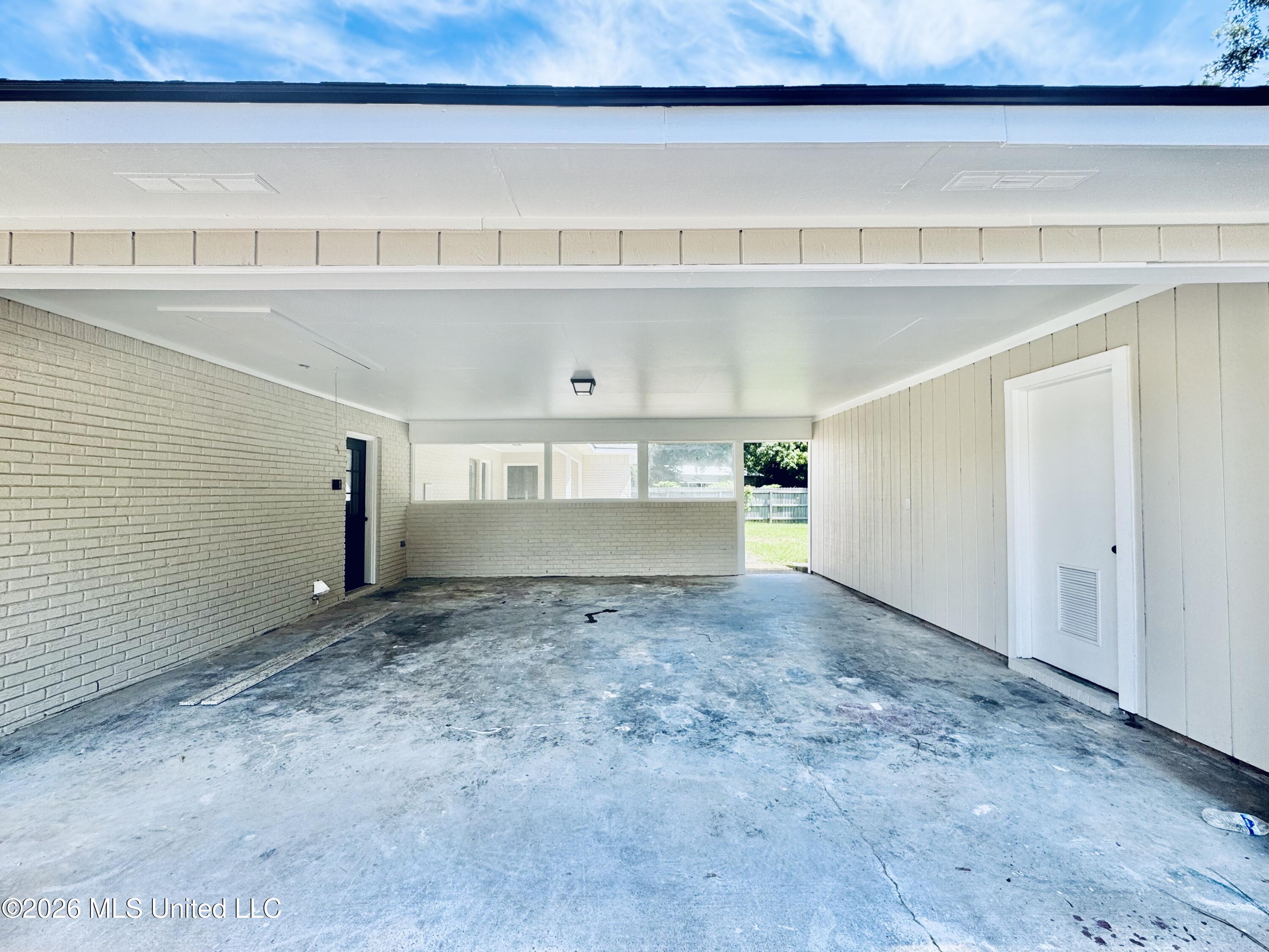 124 Westlake Drive Property Photo 92