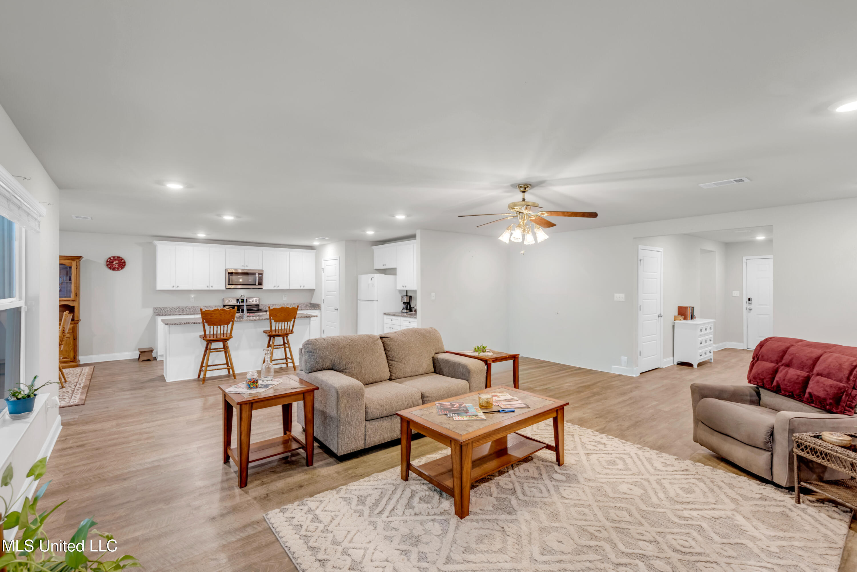 10440 Willow Leaf Drive Property Photo 11