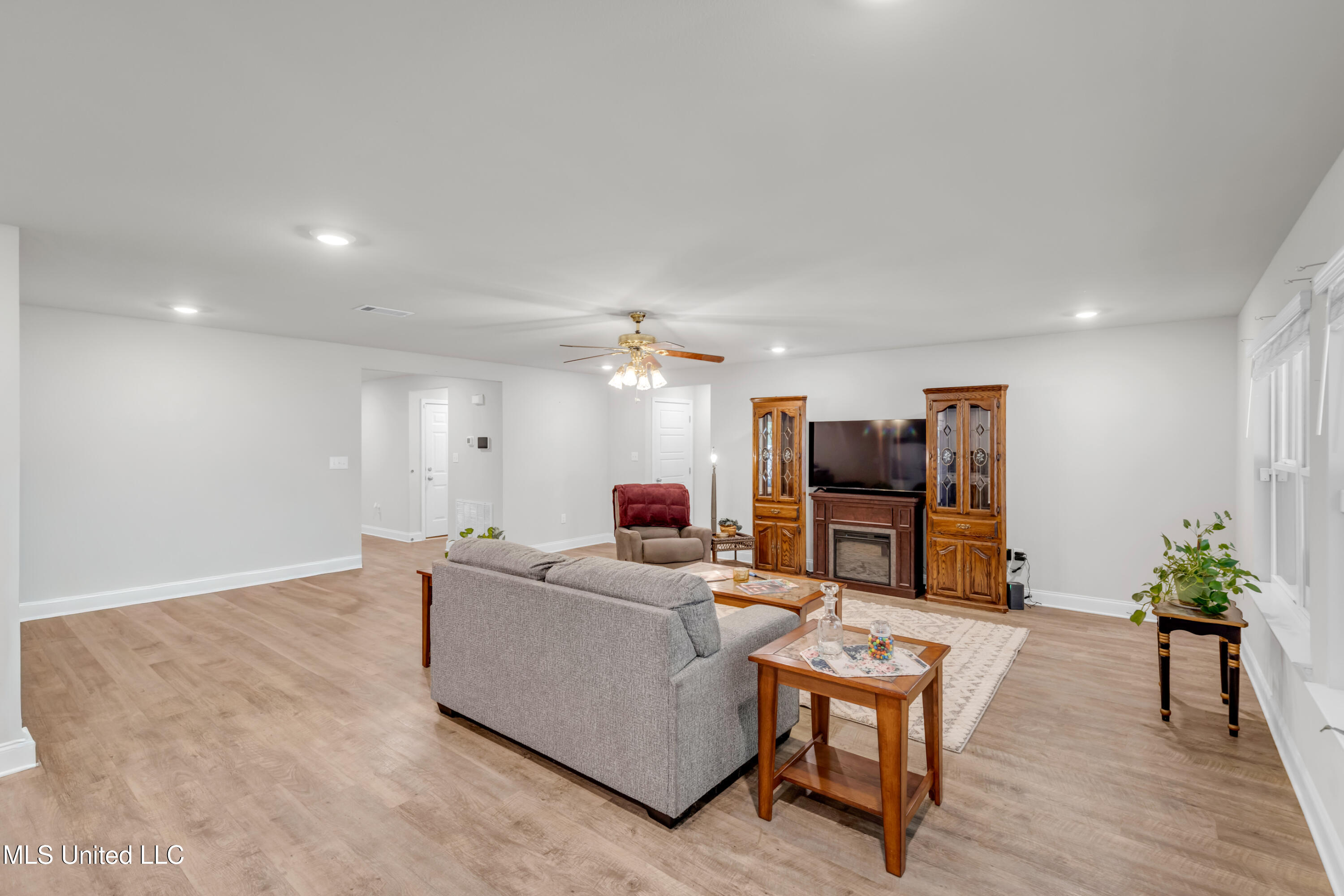 10440 Willow Leaf Drive Property Photo 12