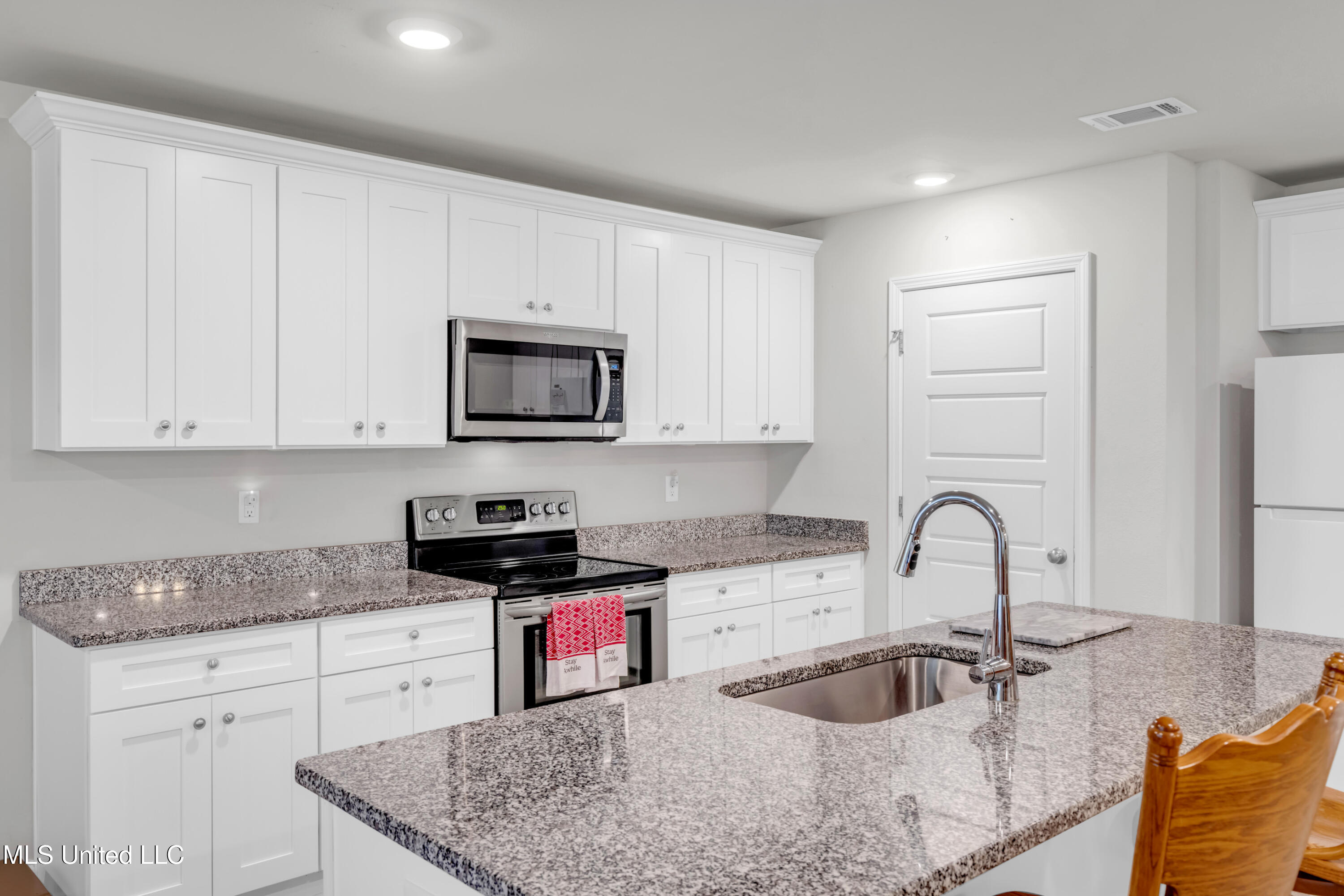 10440 Willow Leaf Drive Property Photo 15