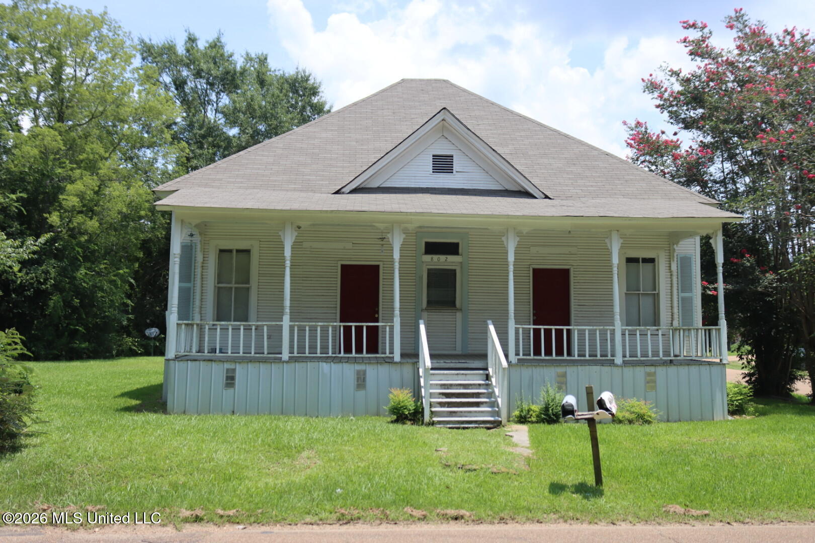 802 Union Street Property Photo 1