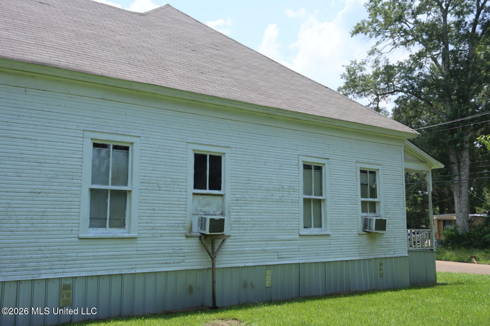802 Union Street Property Photo 5