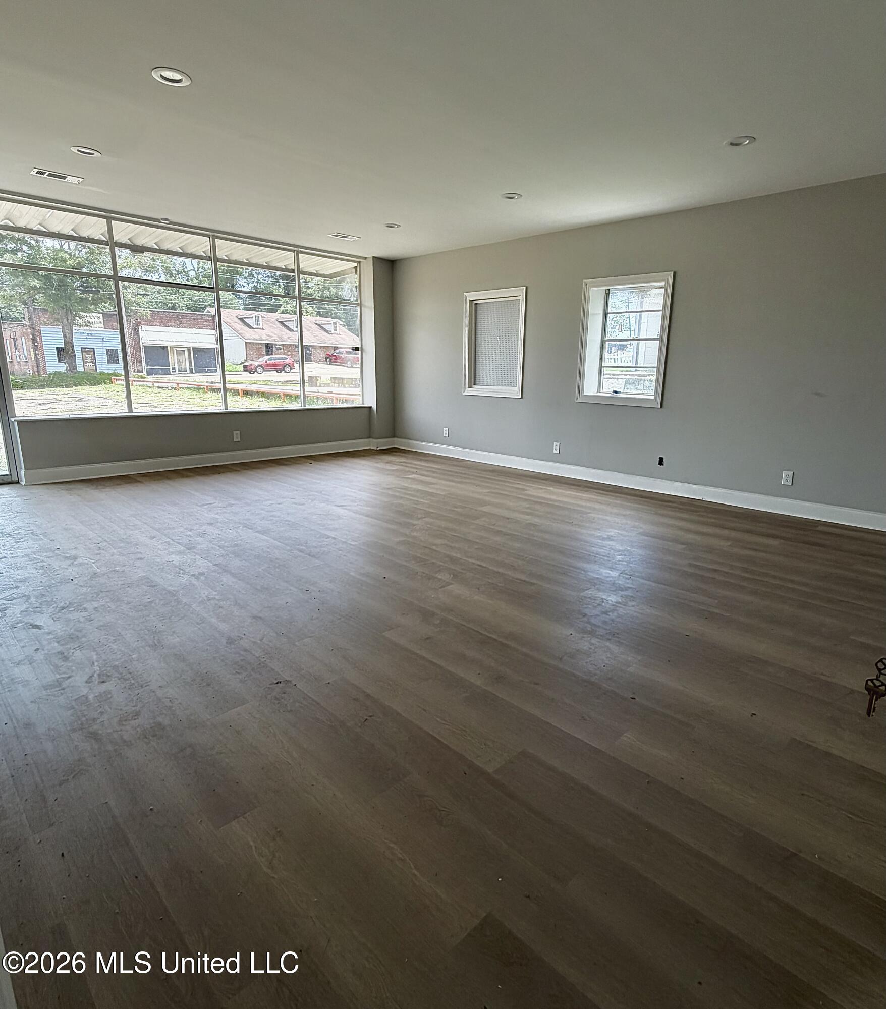 1904 Washington Street Property Photo 8