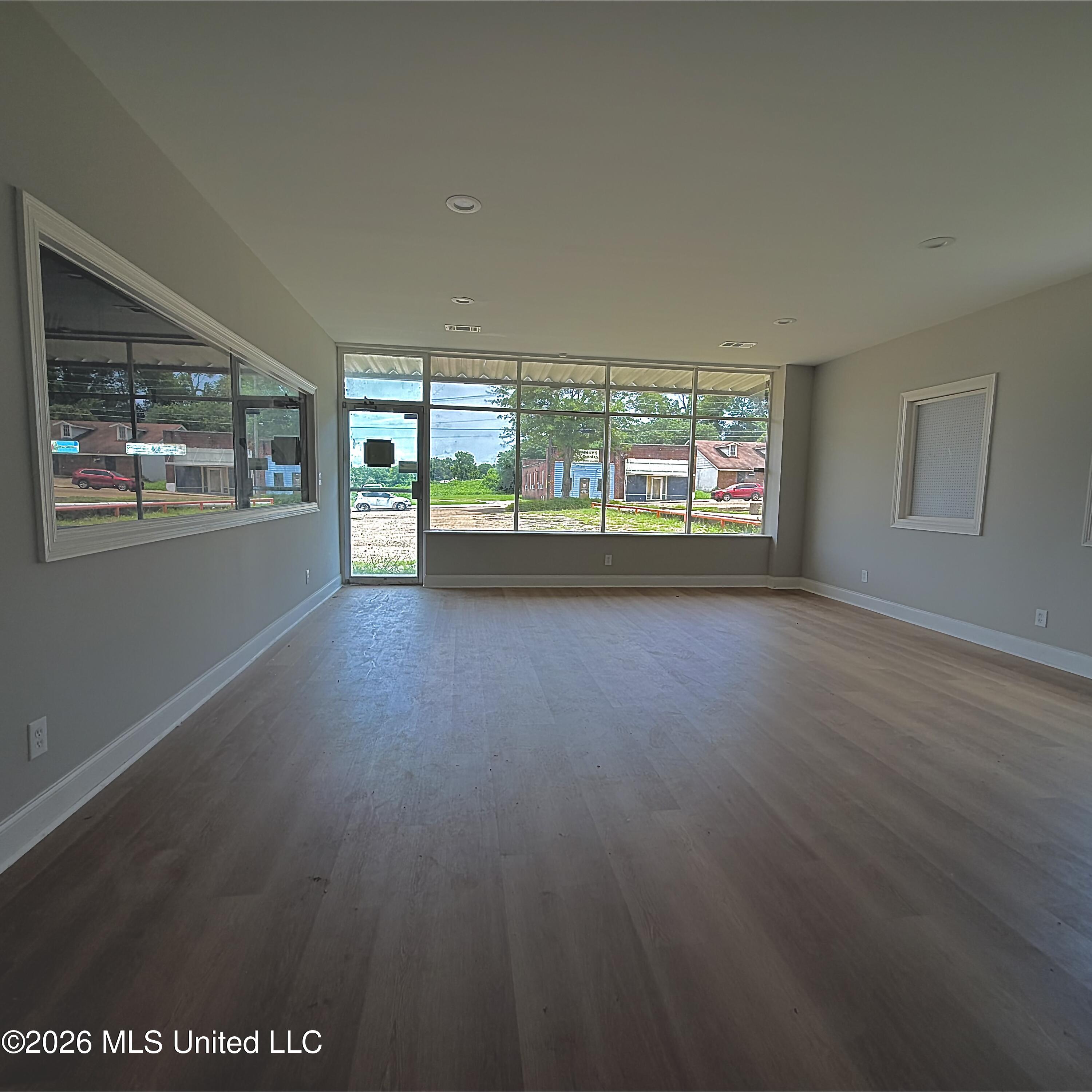 1904 Washington Street Property Photo 13