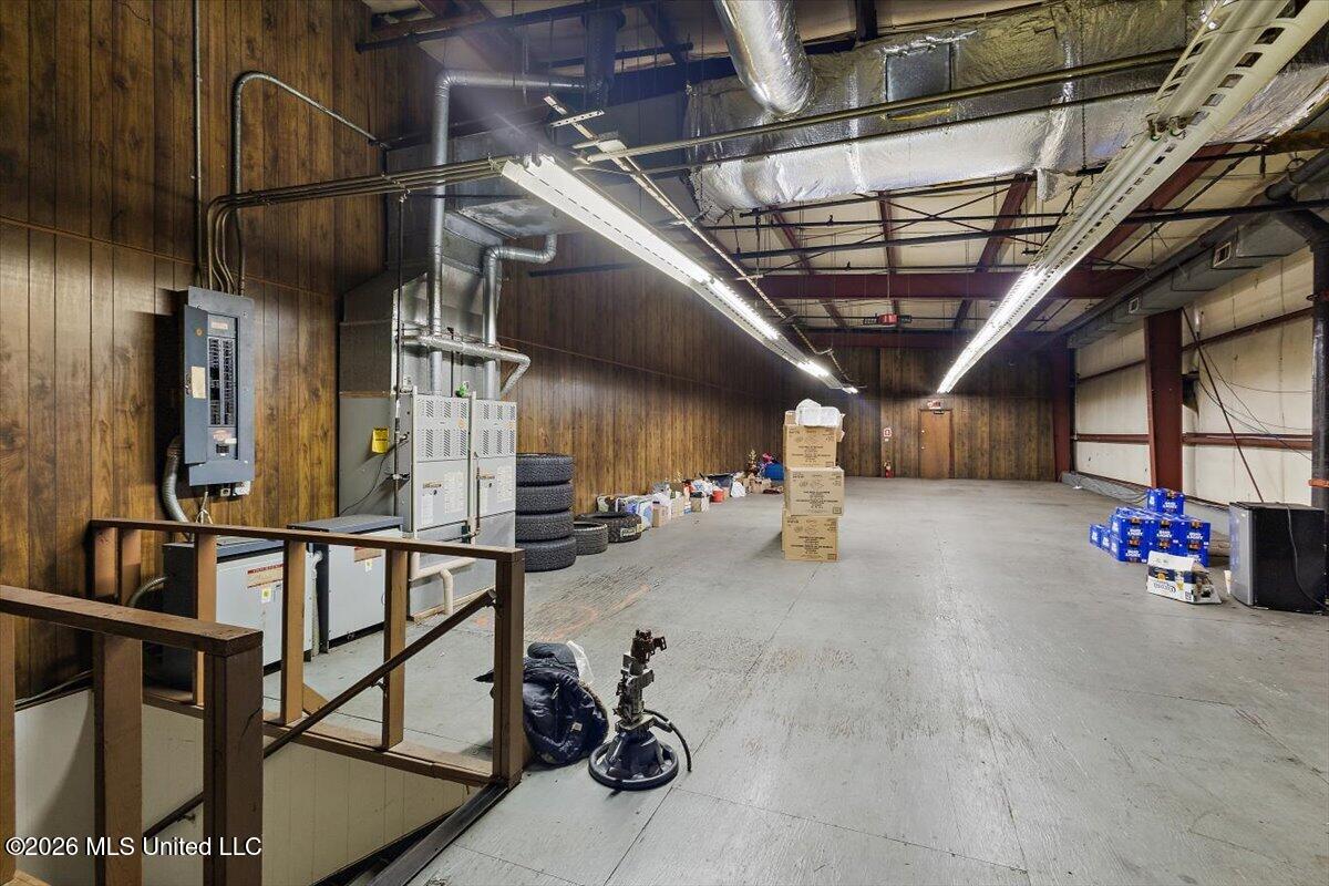220 W Whitworth Street Property Photo 16