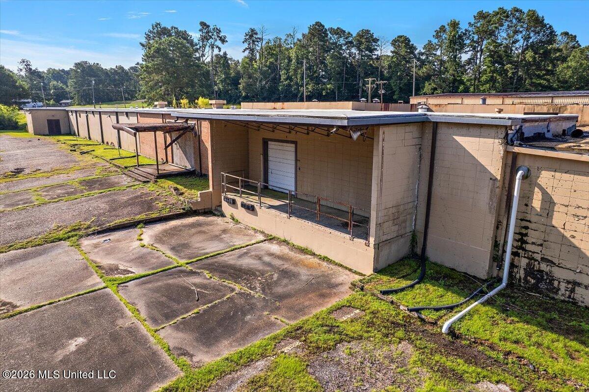 220 W Whitworth Street Property Photo 19