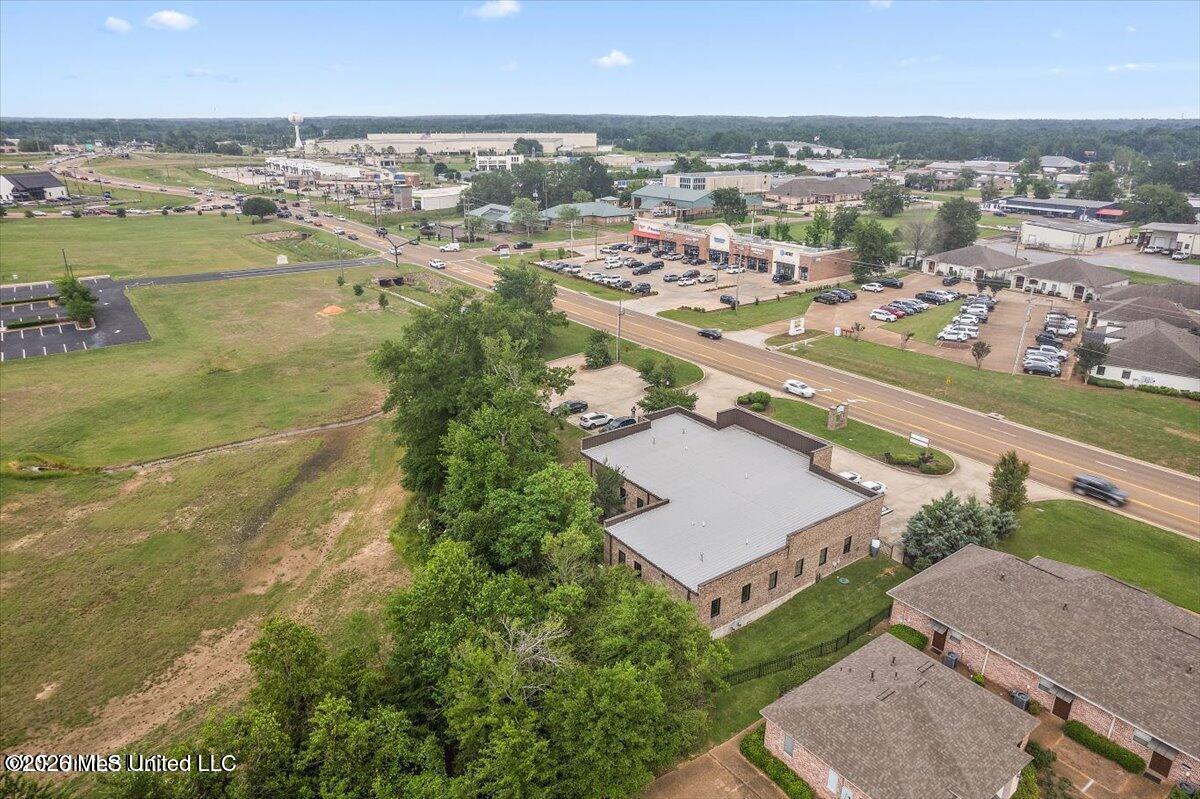 1082 Gluckstadt Road Property Photo 17