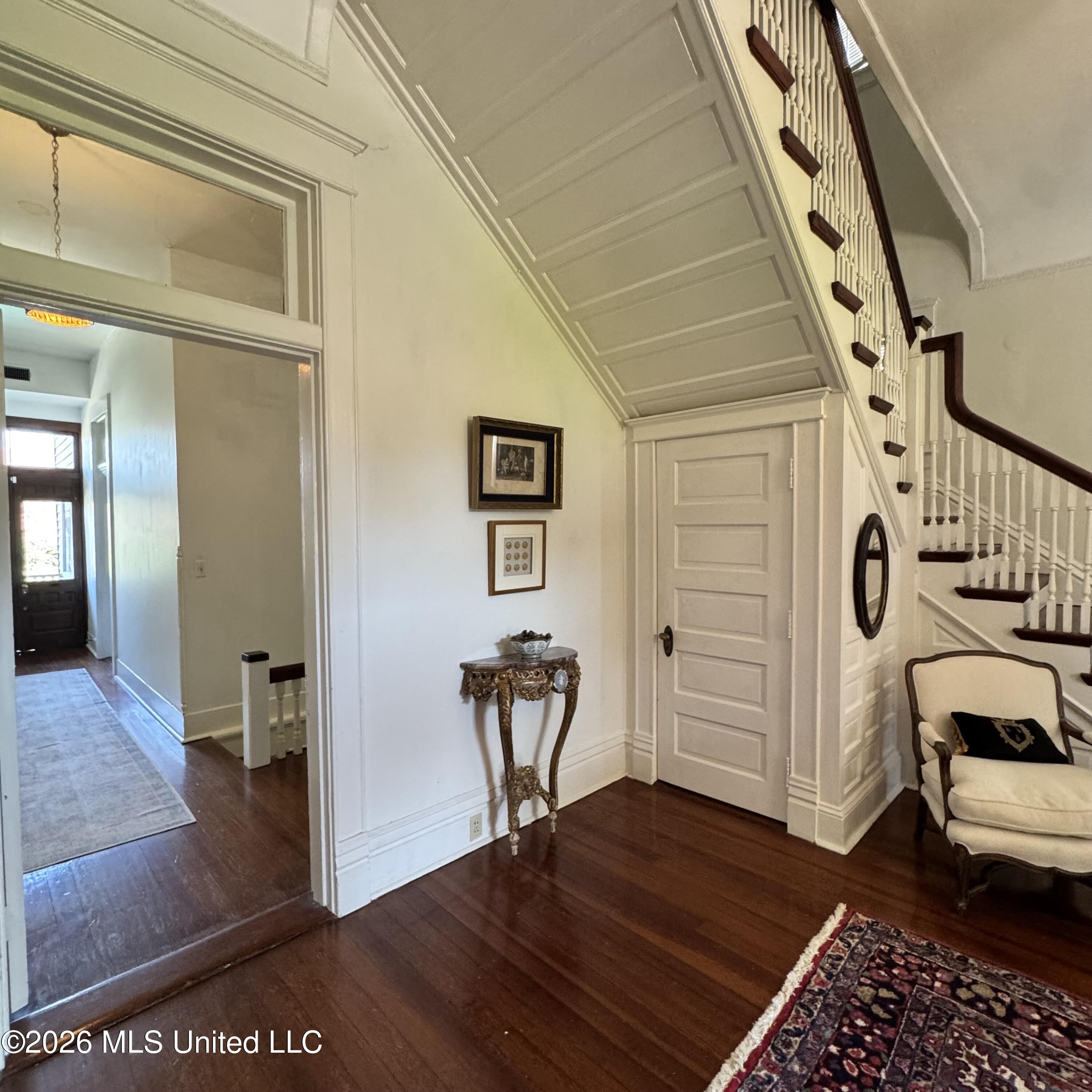 212 Linton Avenue Property Photo 5