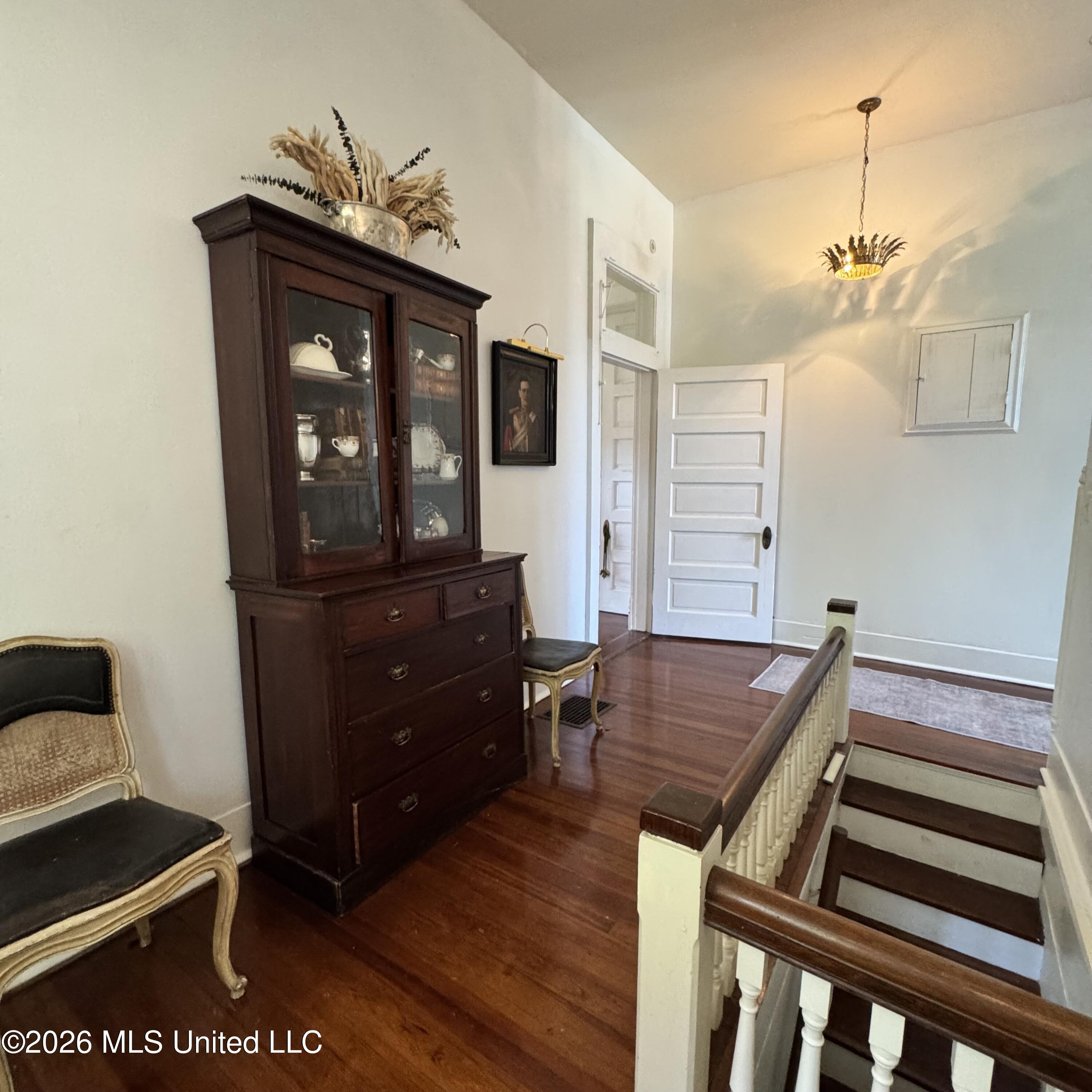 212 Linton Avenue Property Photo 12