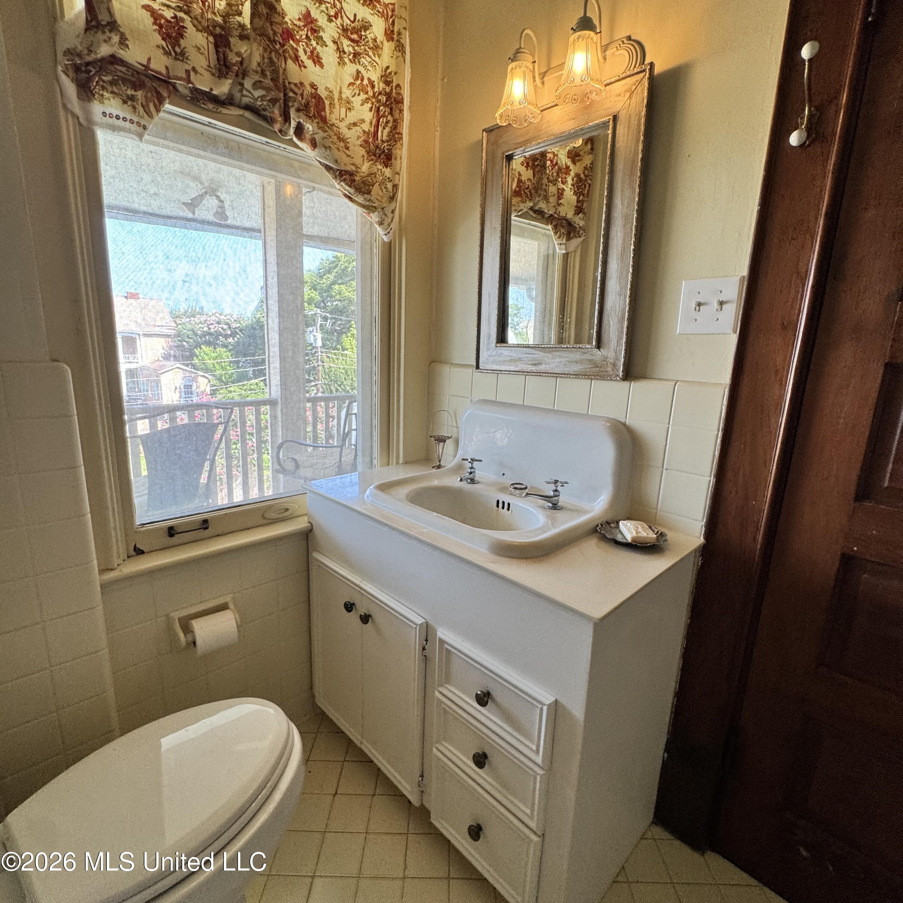 212 Linton Avenue Property Photo 26