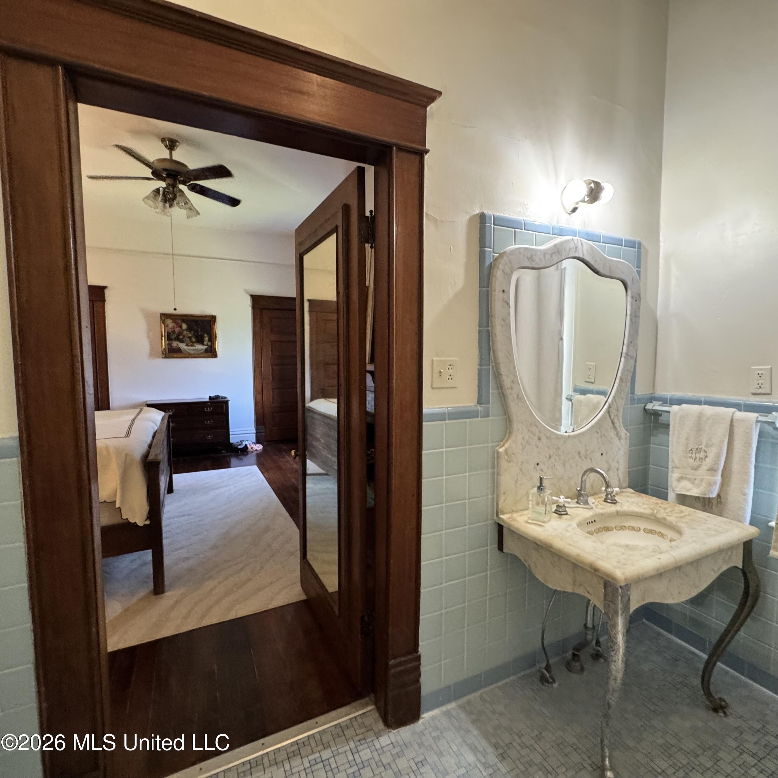 212 Linton Avenue Property Photo 29