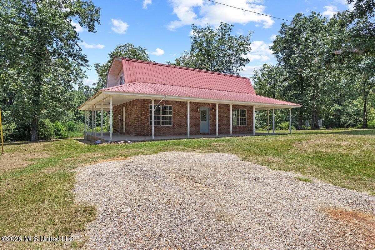 107 Peterson Road Property Photo 1