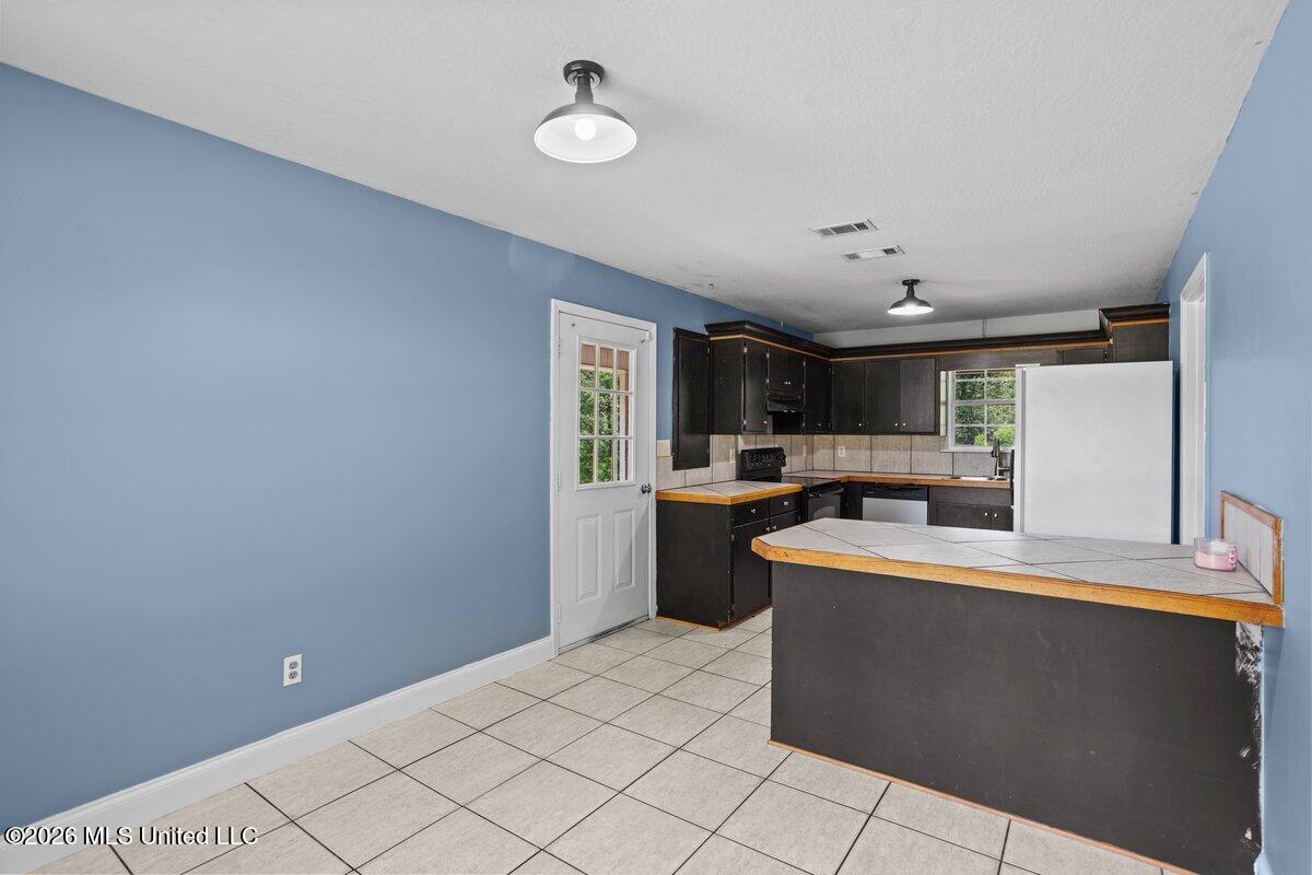 107 Peterson Road Property Photo 11