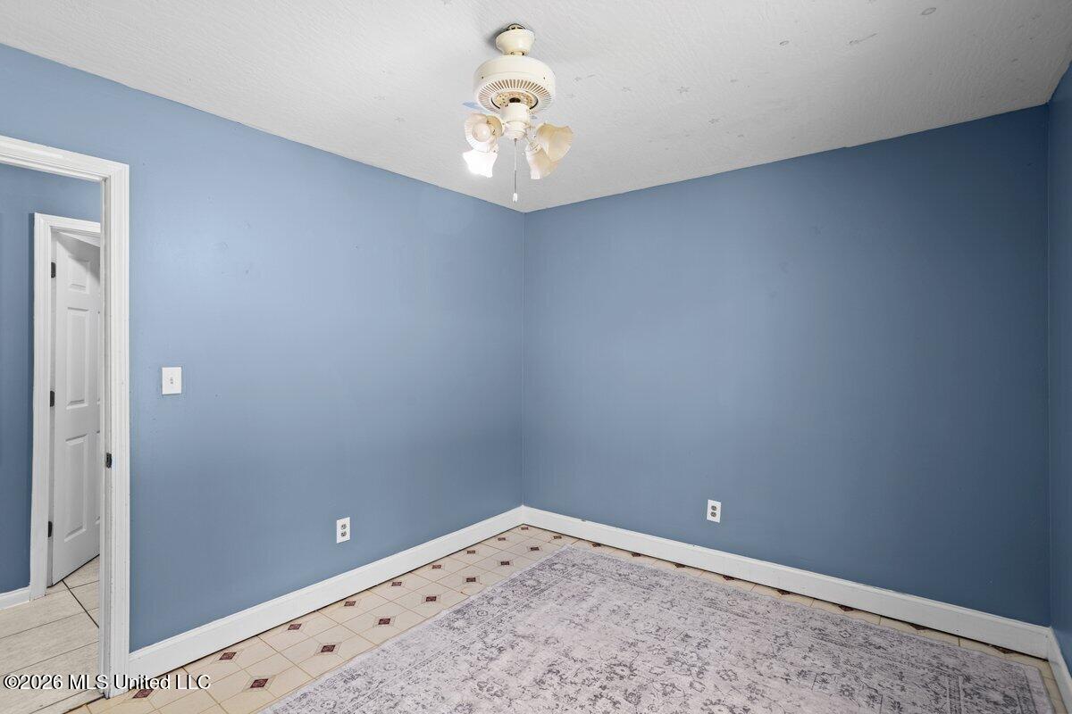 107 Peterson Road Property Photo 28