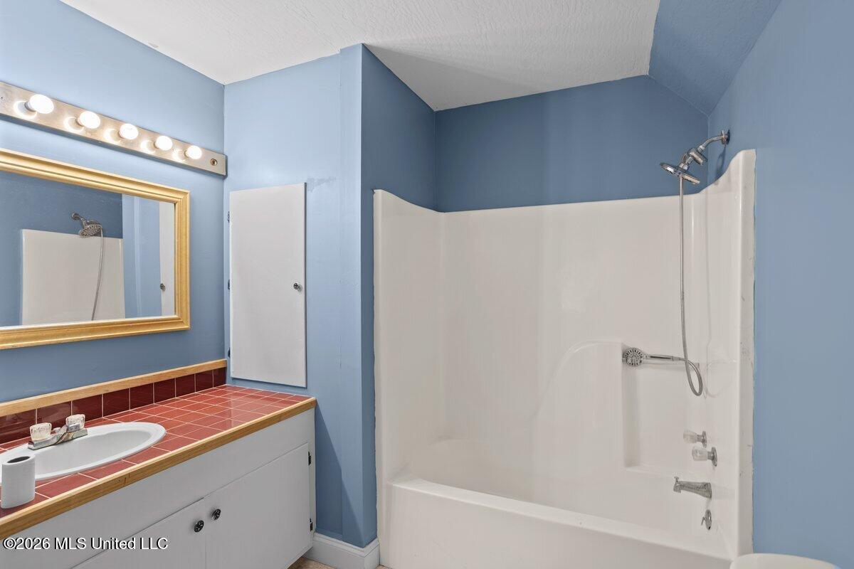 107 Peterson Road Property Photo 31