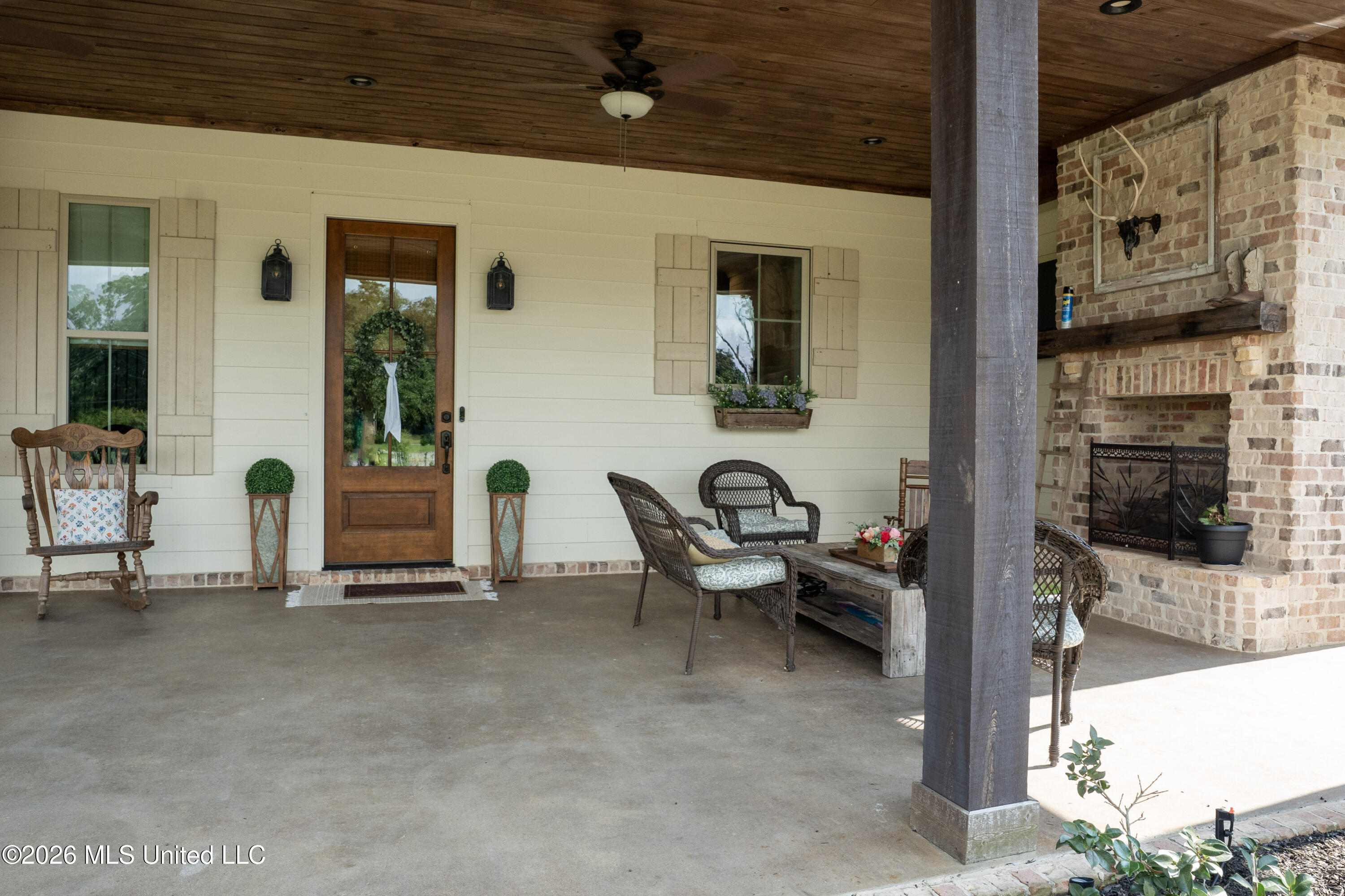 553 Tara Road Property Photo 11