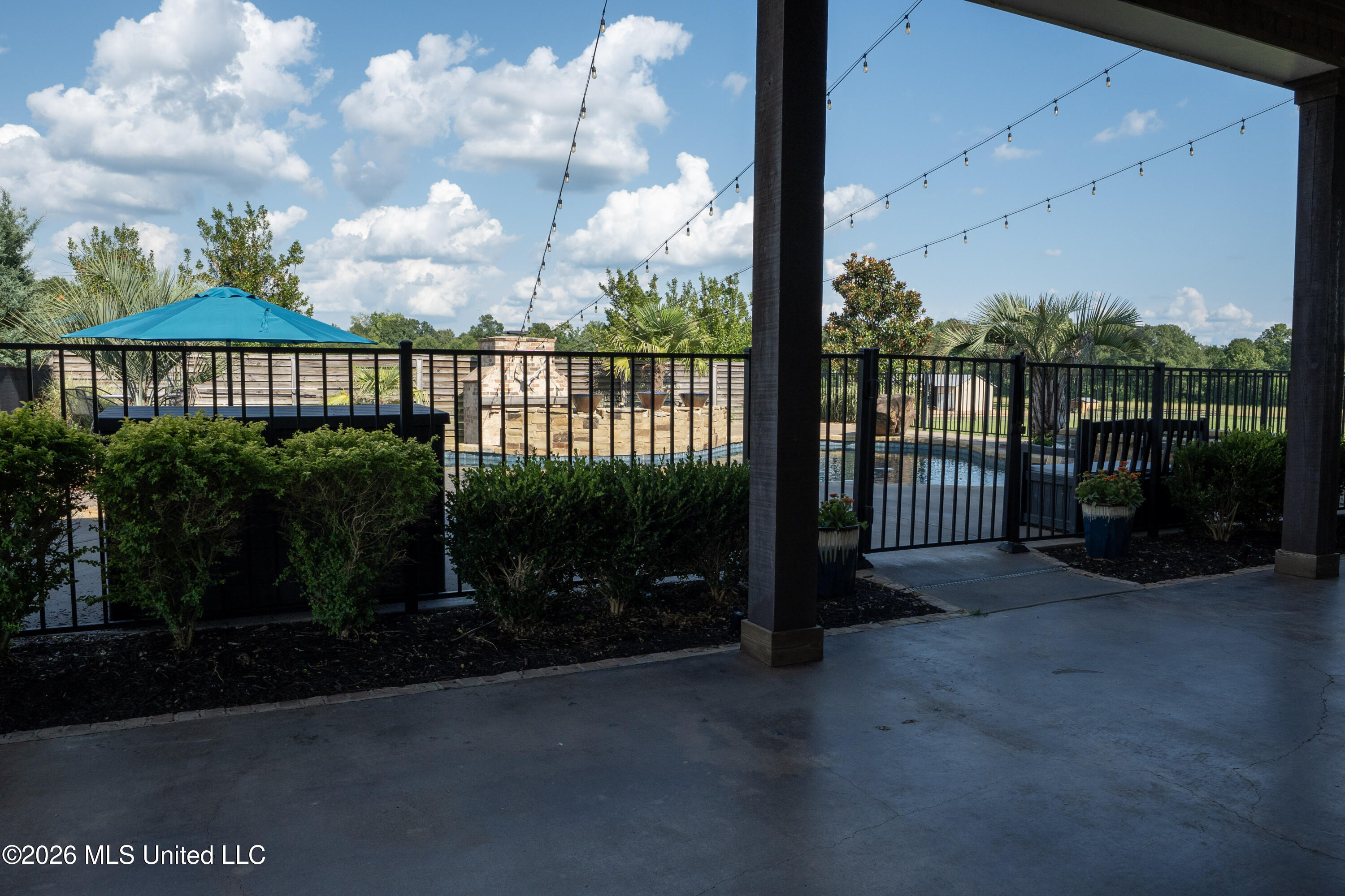 553 Tara Road Property Photo 16