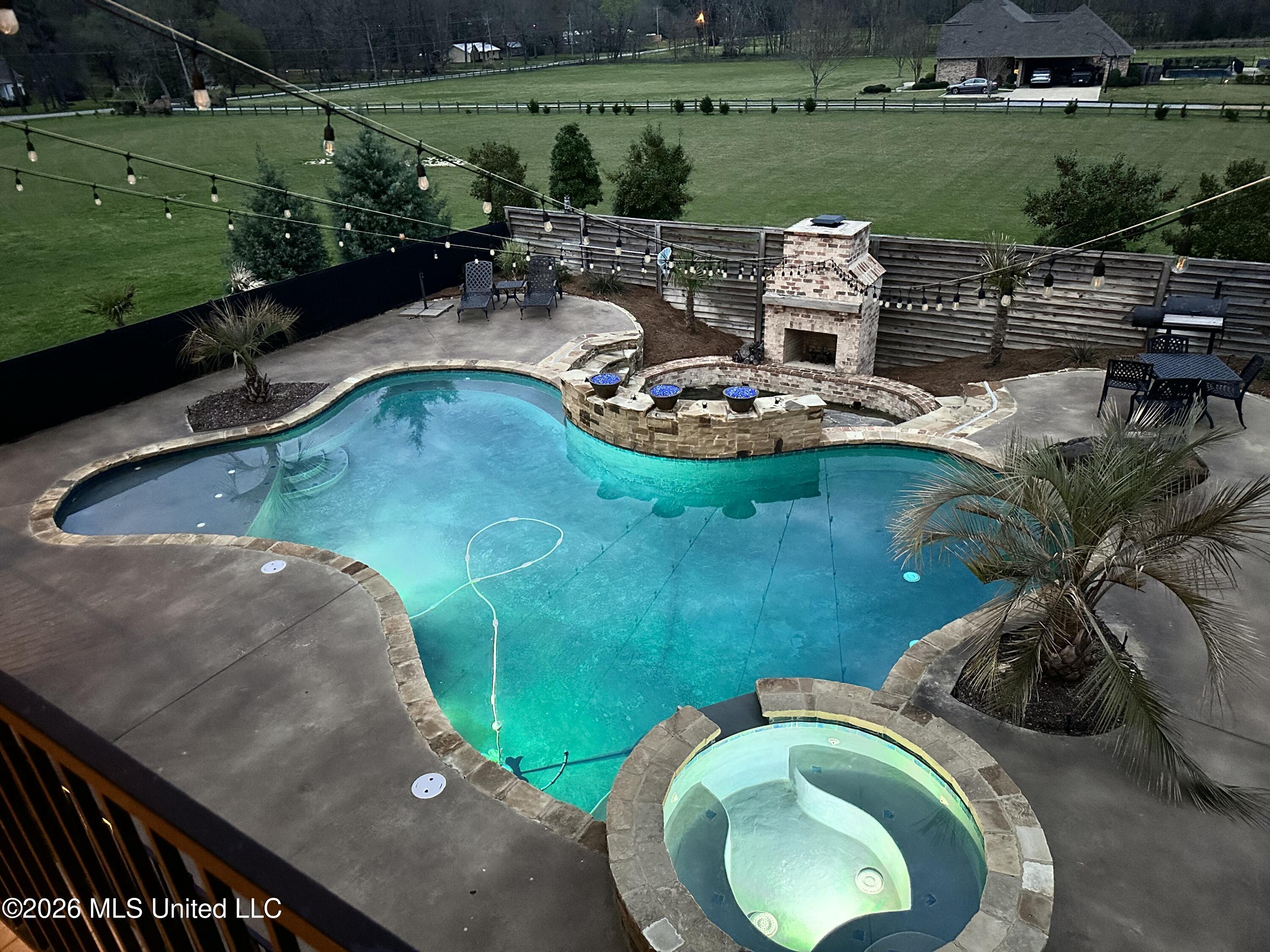 553 Tara Road Property Photo 23