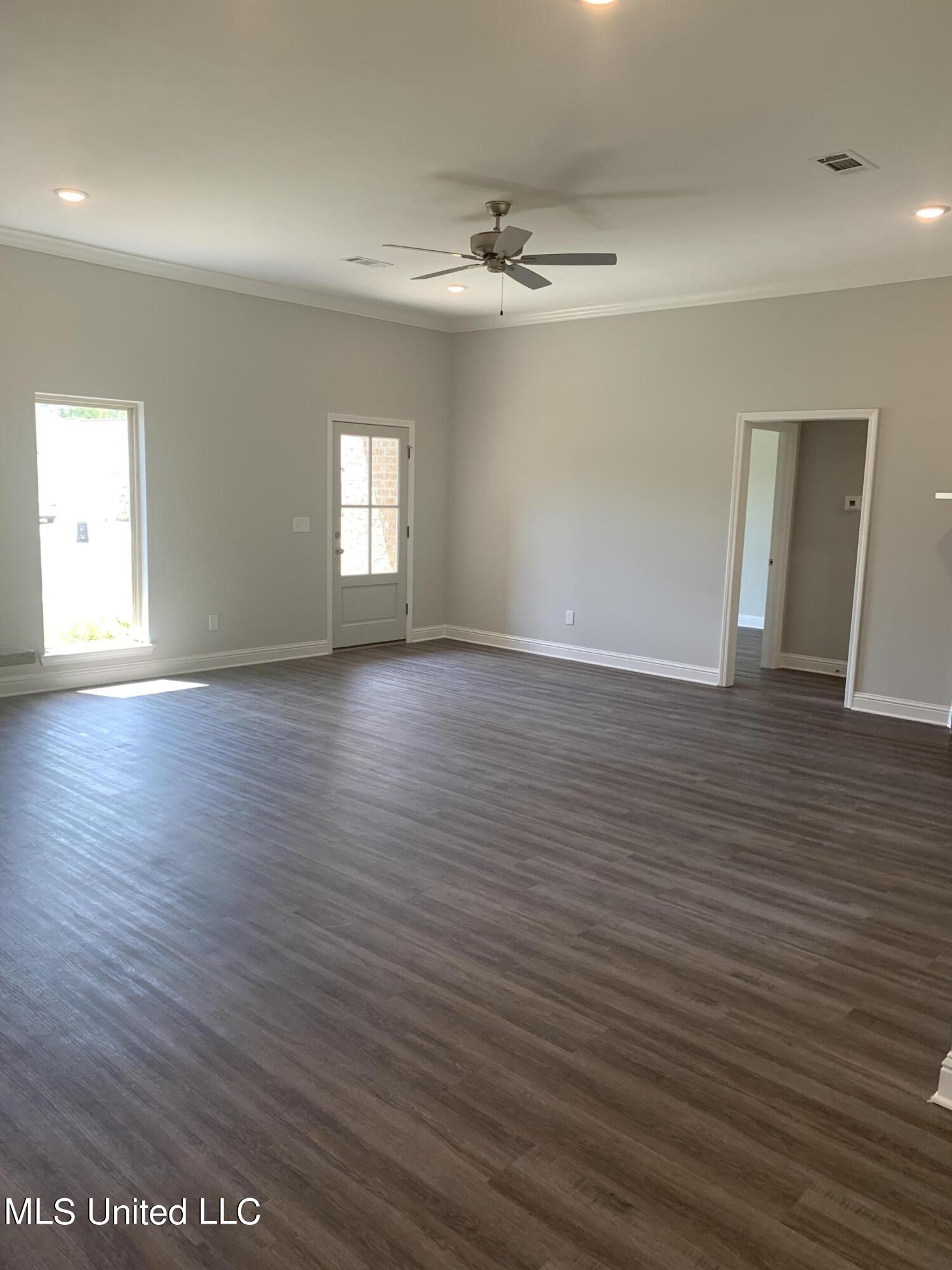 624 Westfield Drive Property Photo 14
