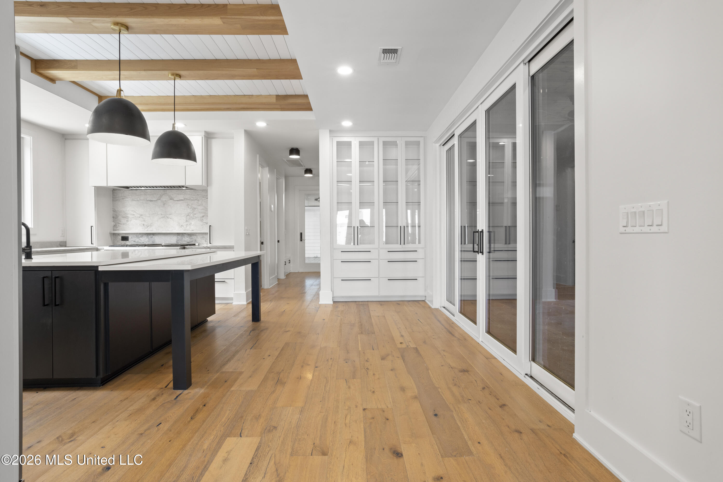 305 Beach Hill Road Property Photo 6