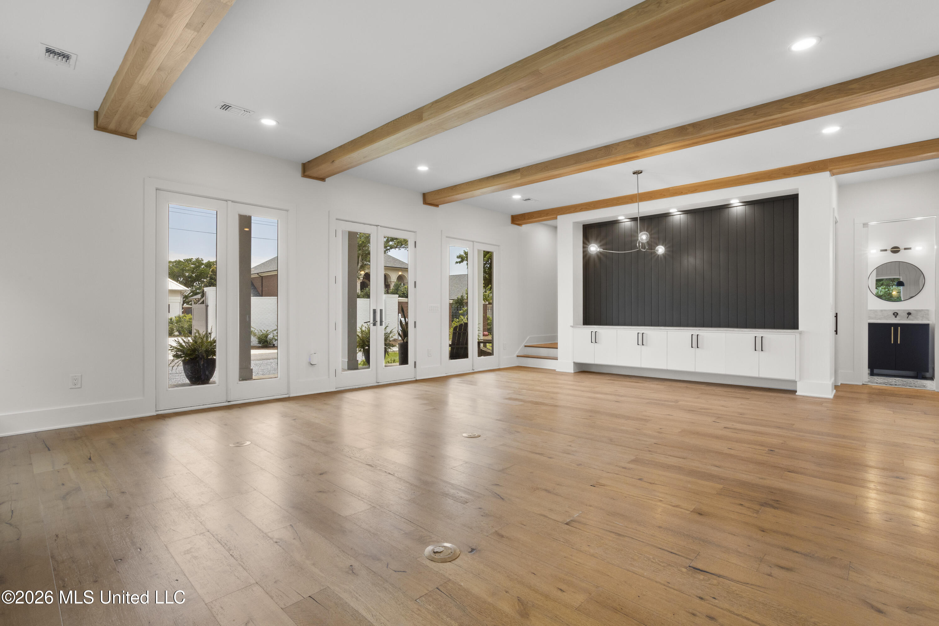305 Beach Hill Road Property Photo 10