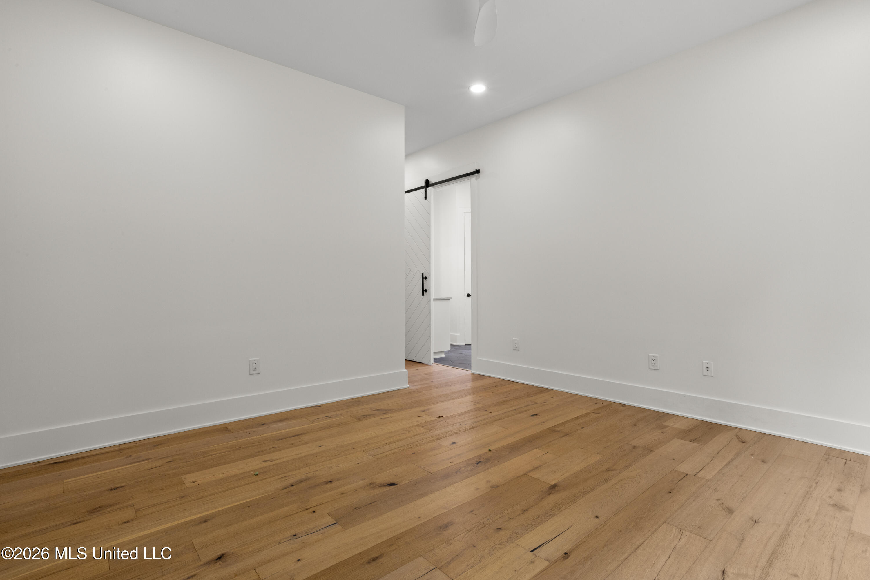 305 Beach Hill Road Property Photo 28