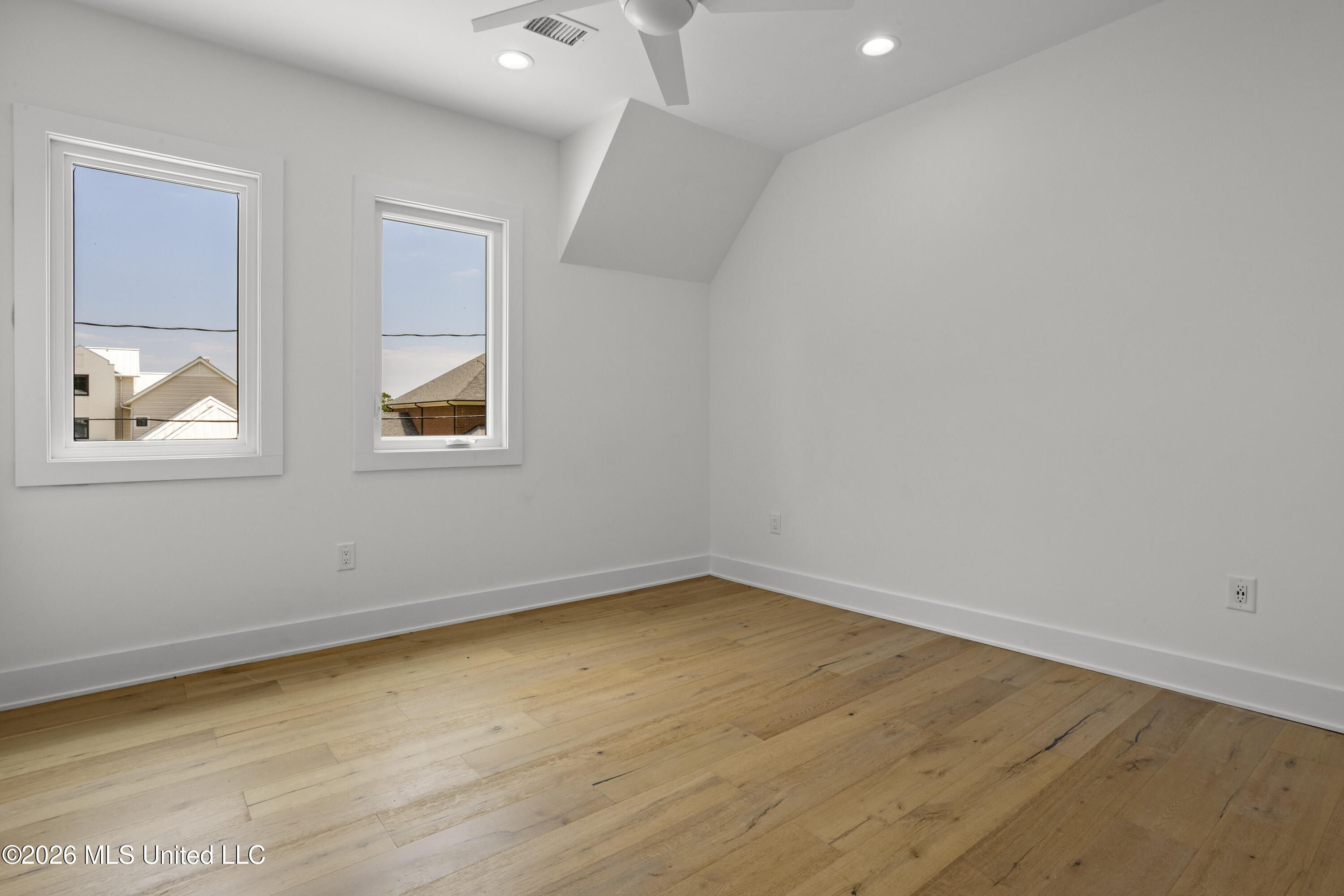 305 Beach Hill Road Property Photo 44