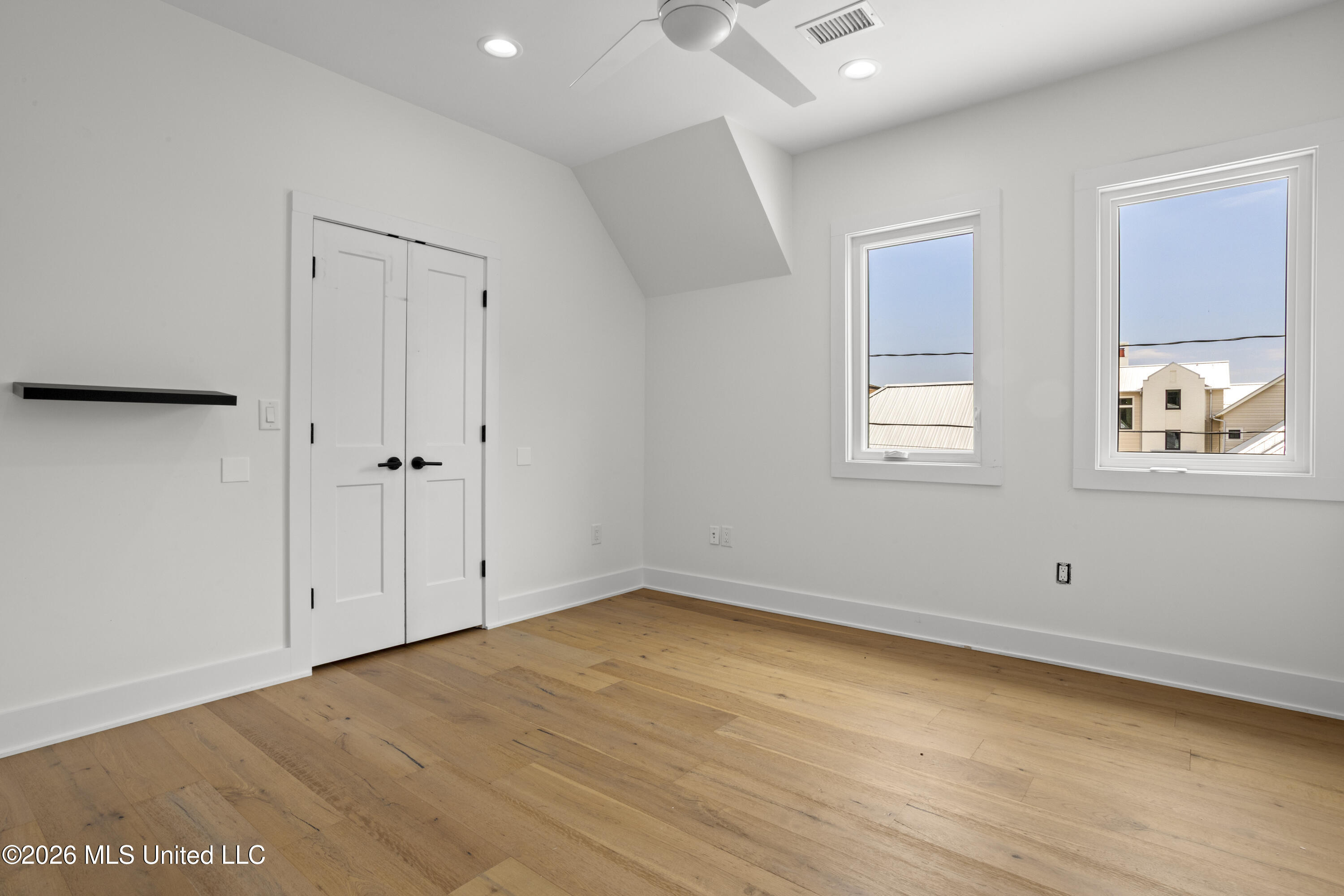 305 Beach Hill Road Property Photo 46