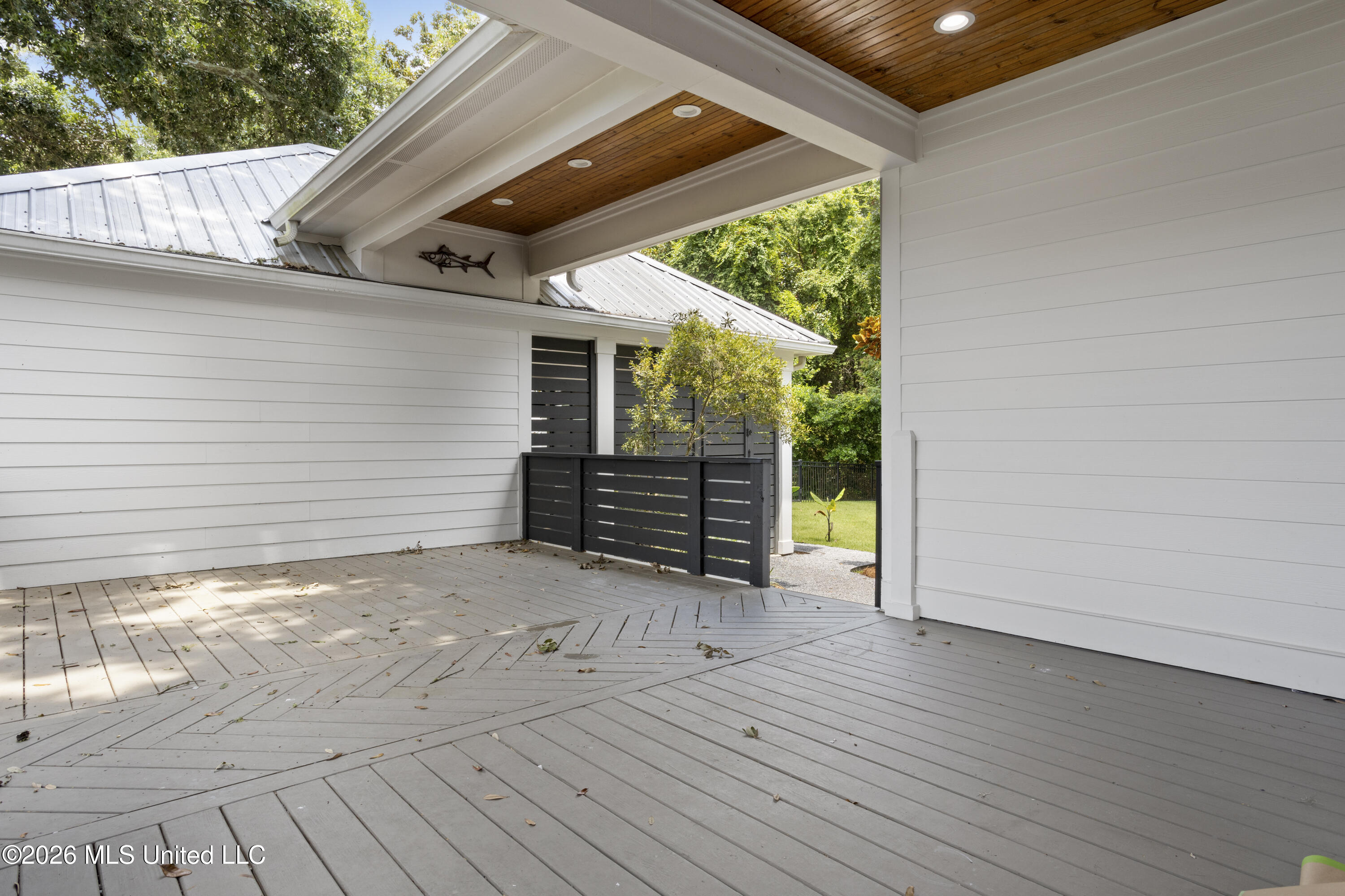 305 Beach Hill Road Property Photo 48