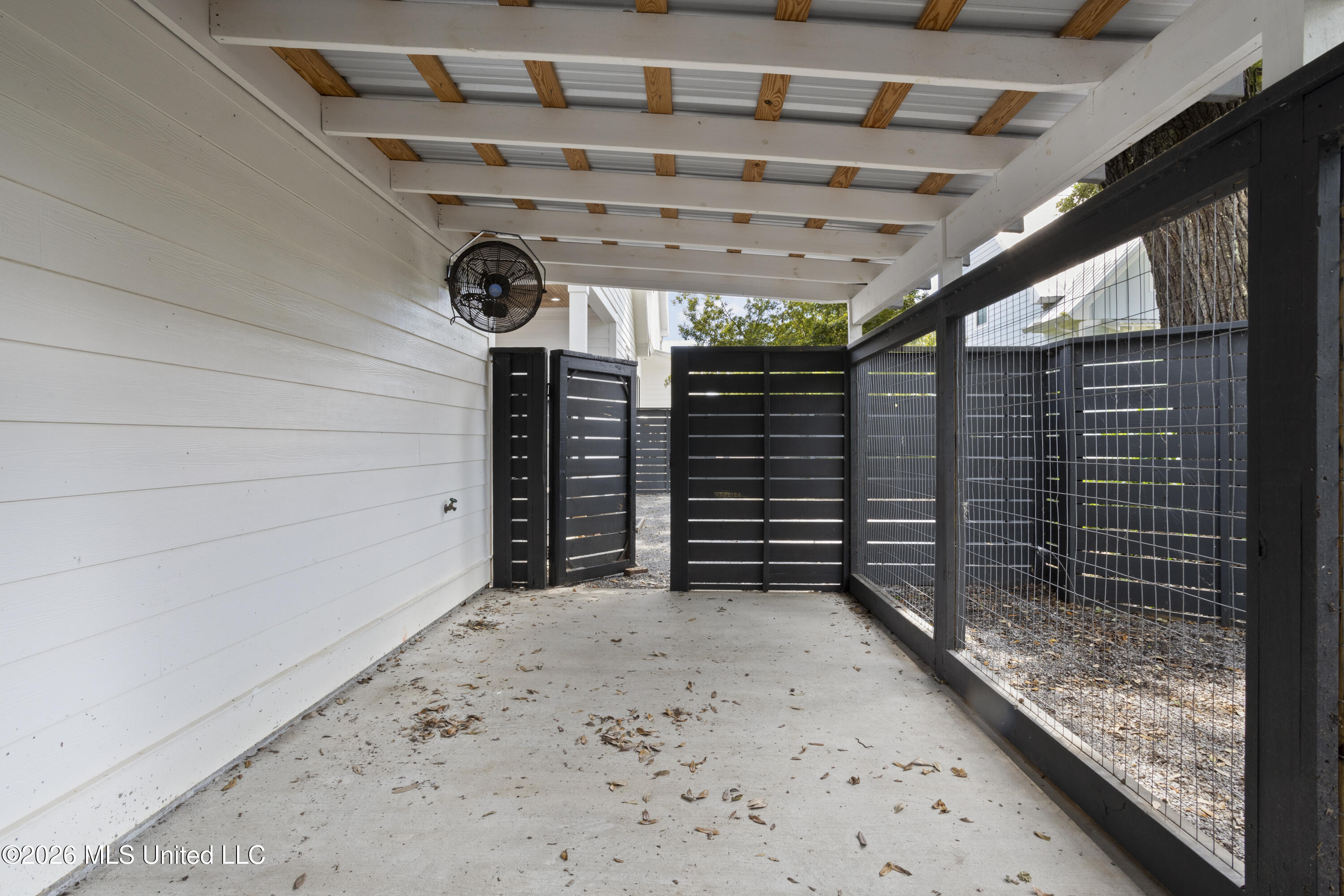 305 Beach Hill Road Property Photo 50