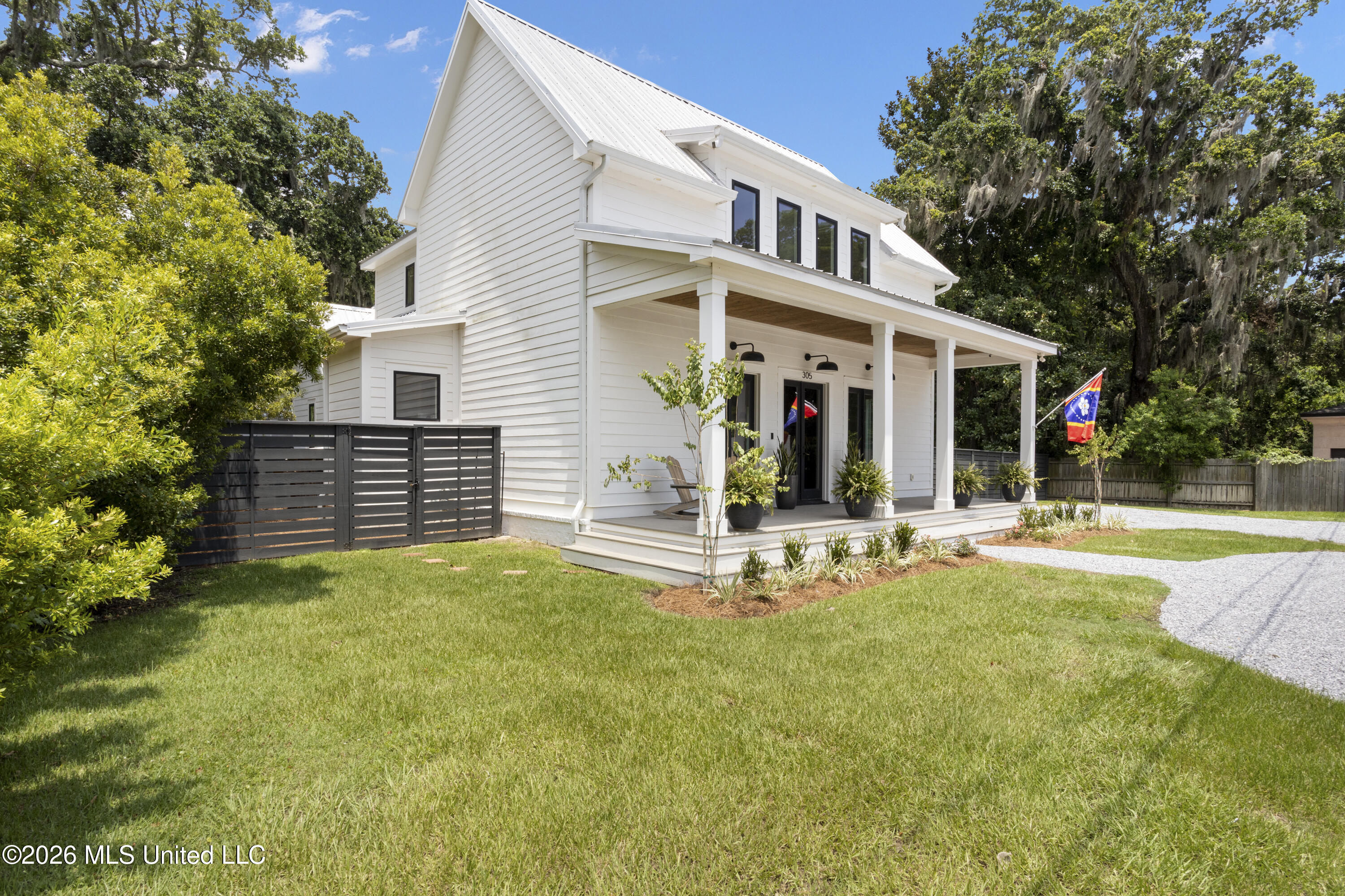 305 Beach Hill Road Property Photo 57