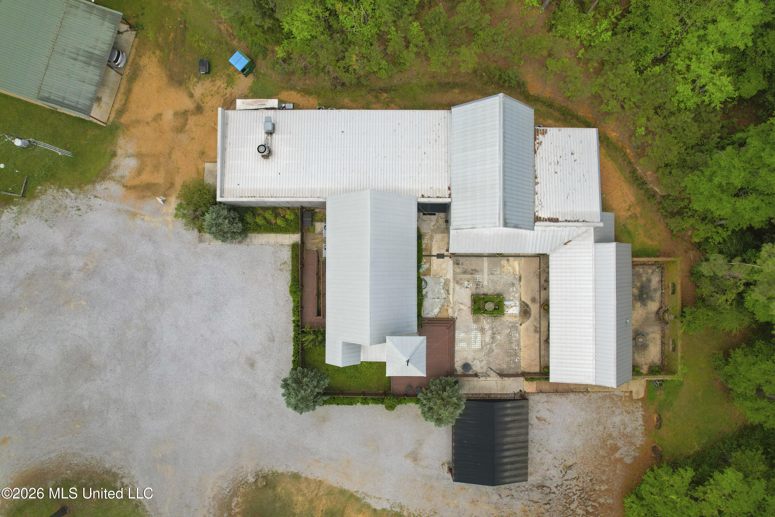 3135 Us-51 Property Photo 4